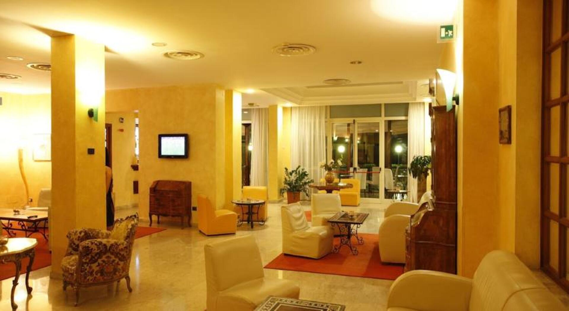 Villa Esperia 4* 15