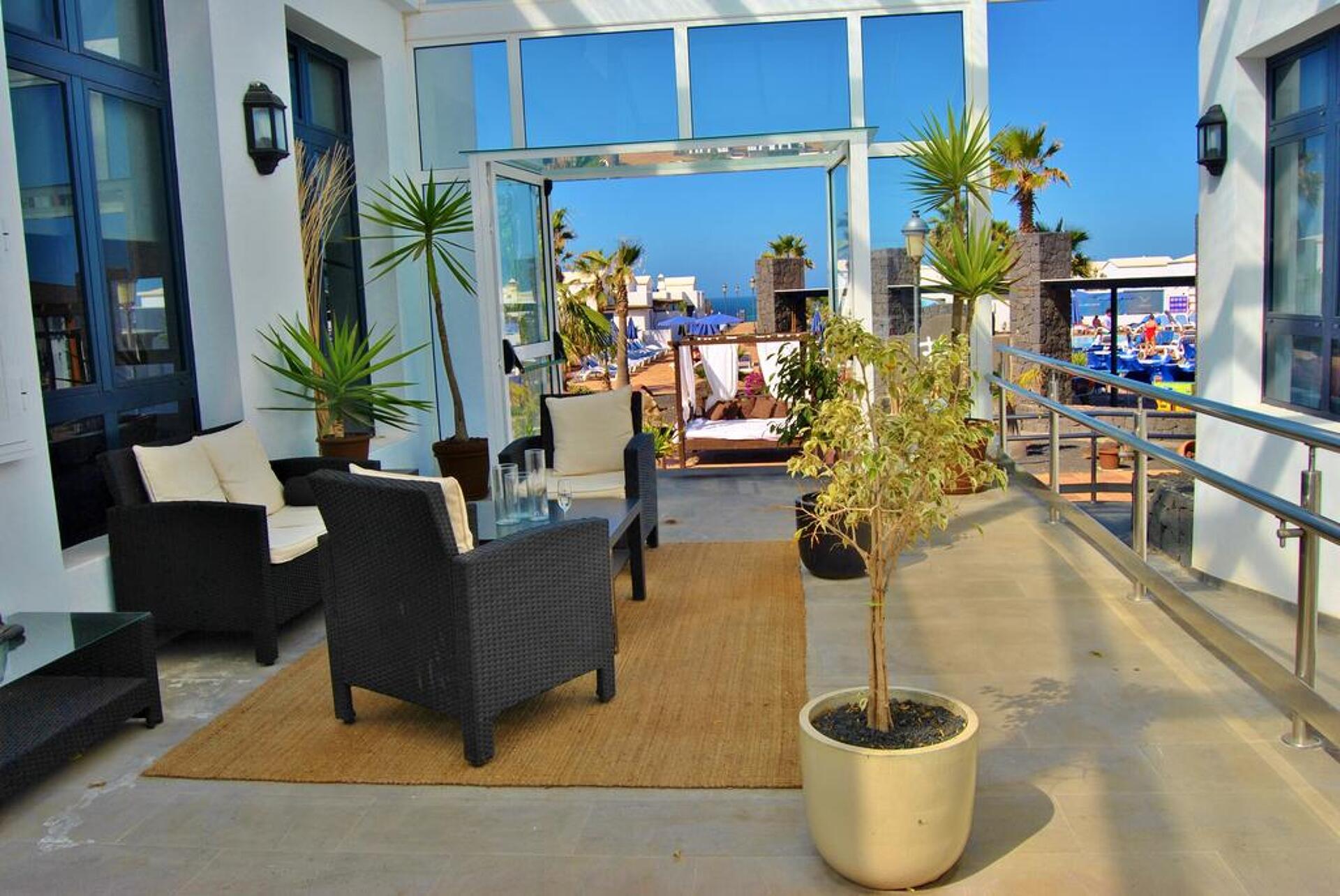 VIK Club Coral Beach 3* 7