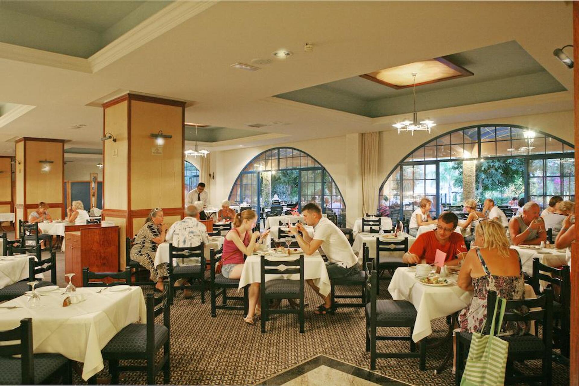 Navarria Hotel 3* 14