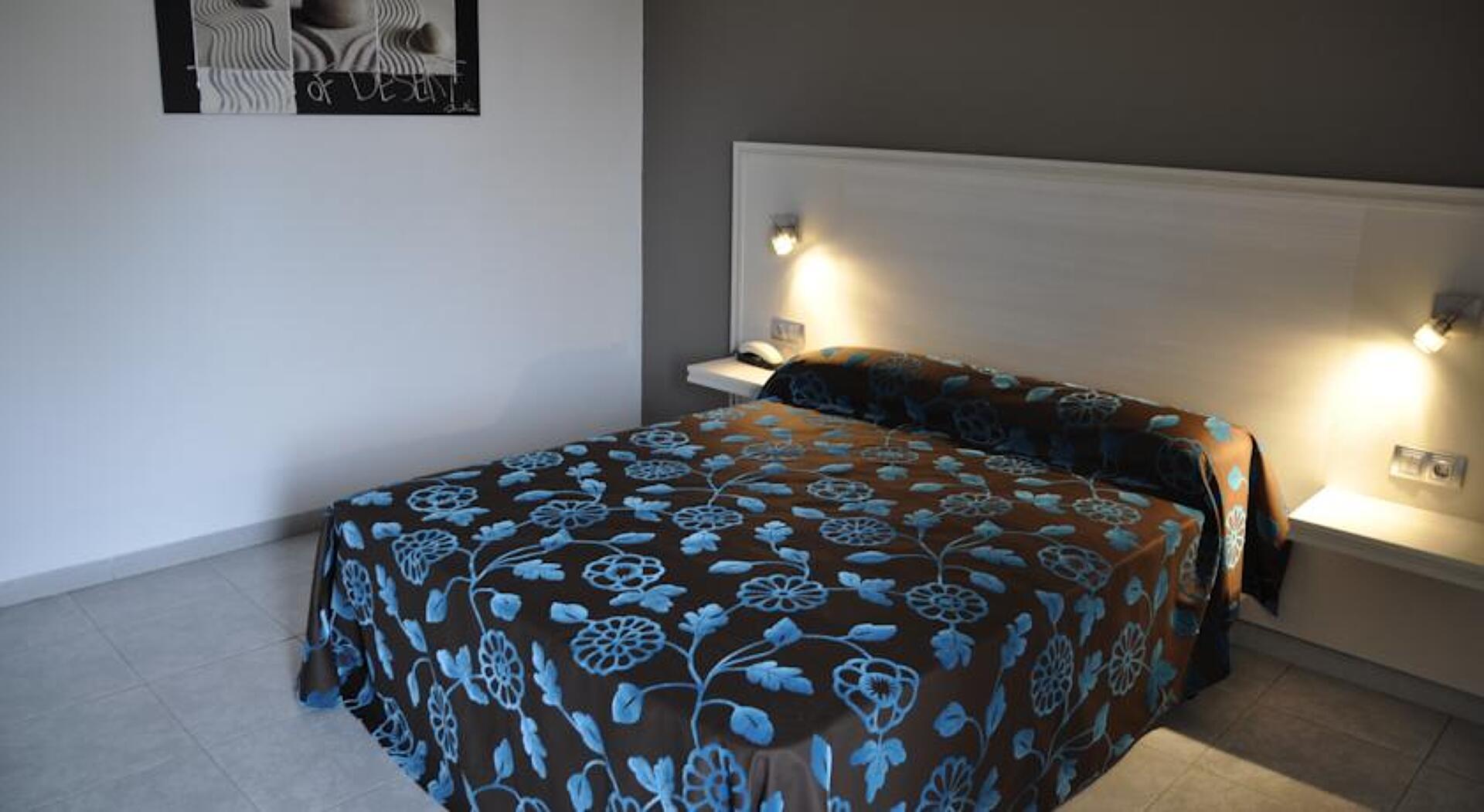 Planas 3* 12