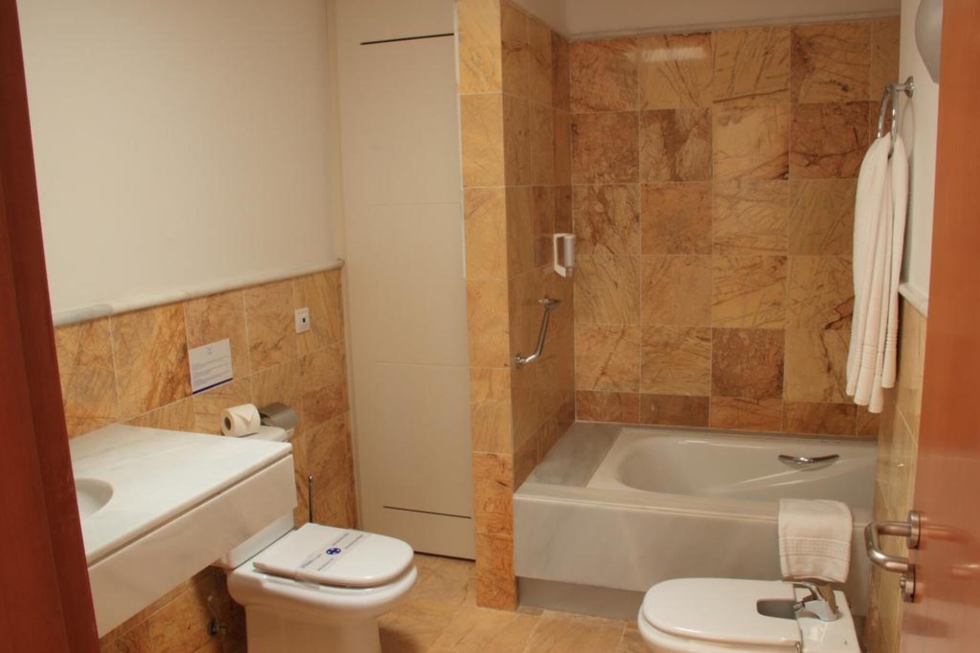 VIK Club Coral Beach 3* 9