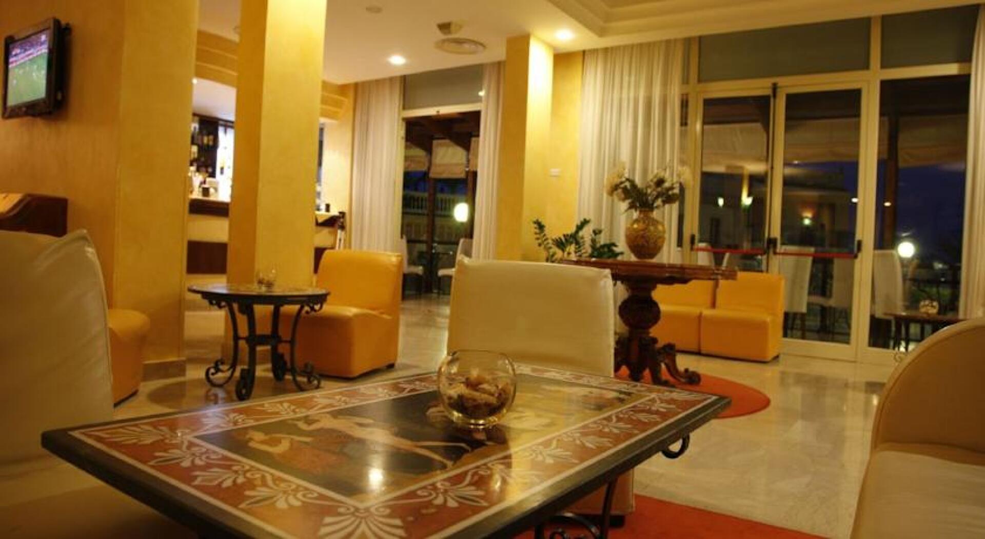 Villa Esperia 4* 17