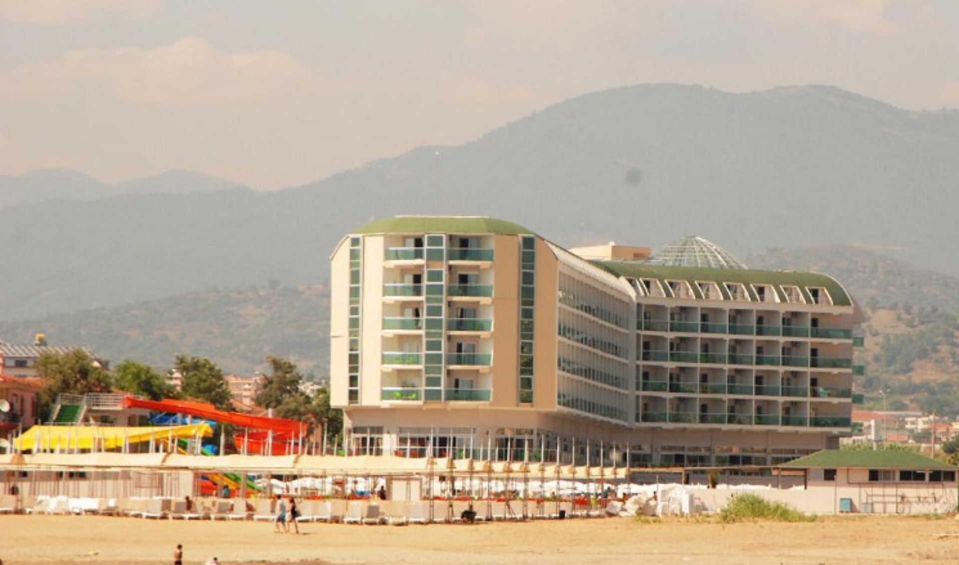 Hedef Beach Resort & Spa 5* 0