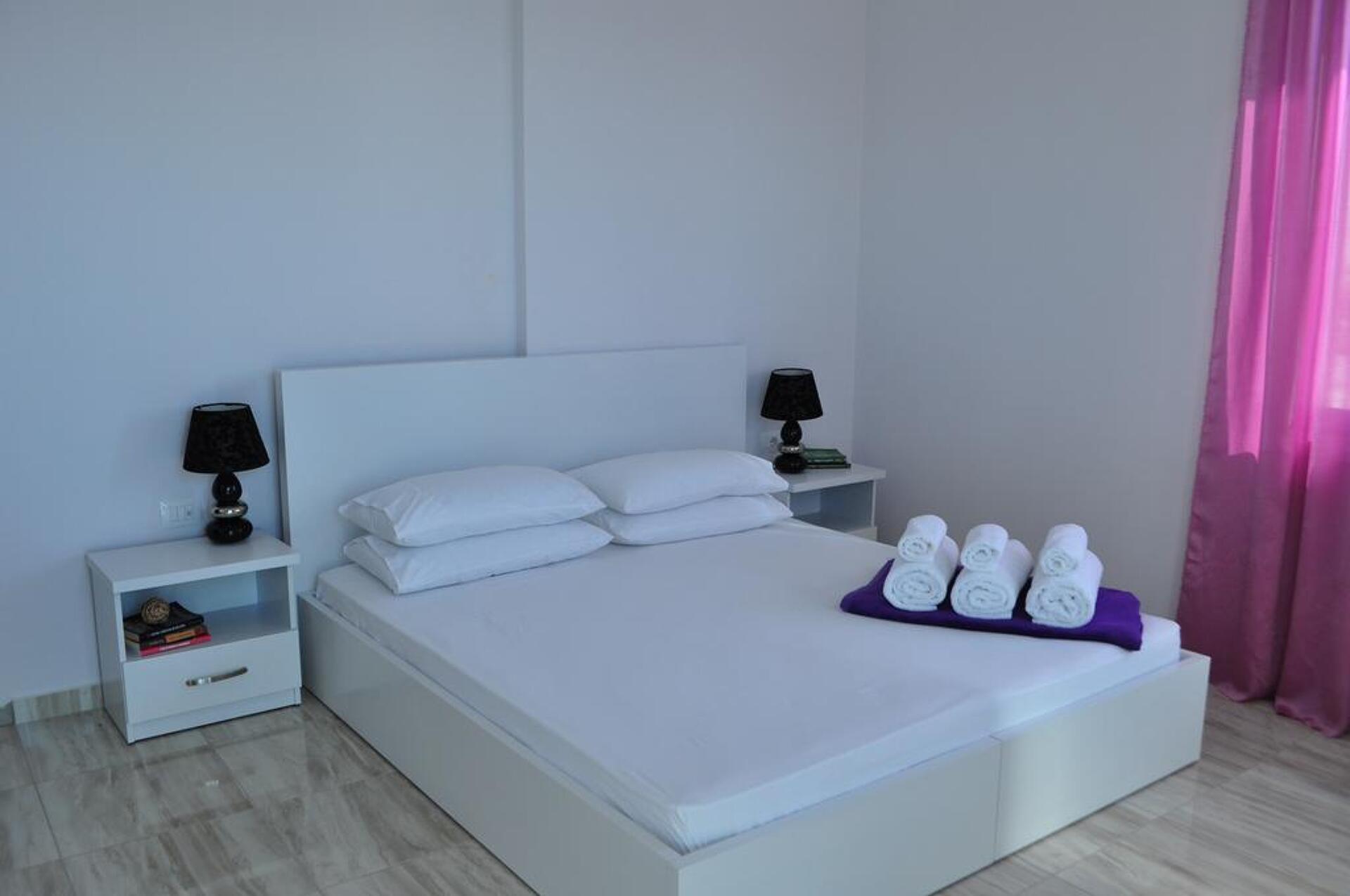 Vila E Bardhe 3* 25