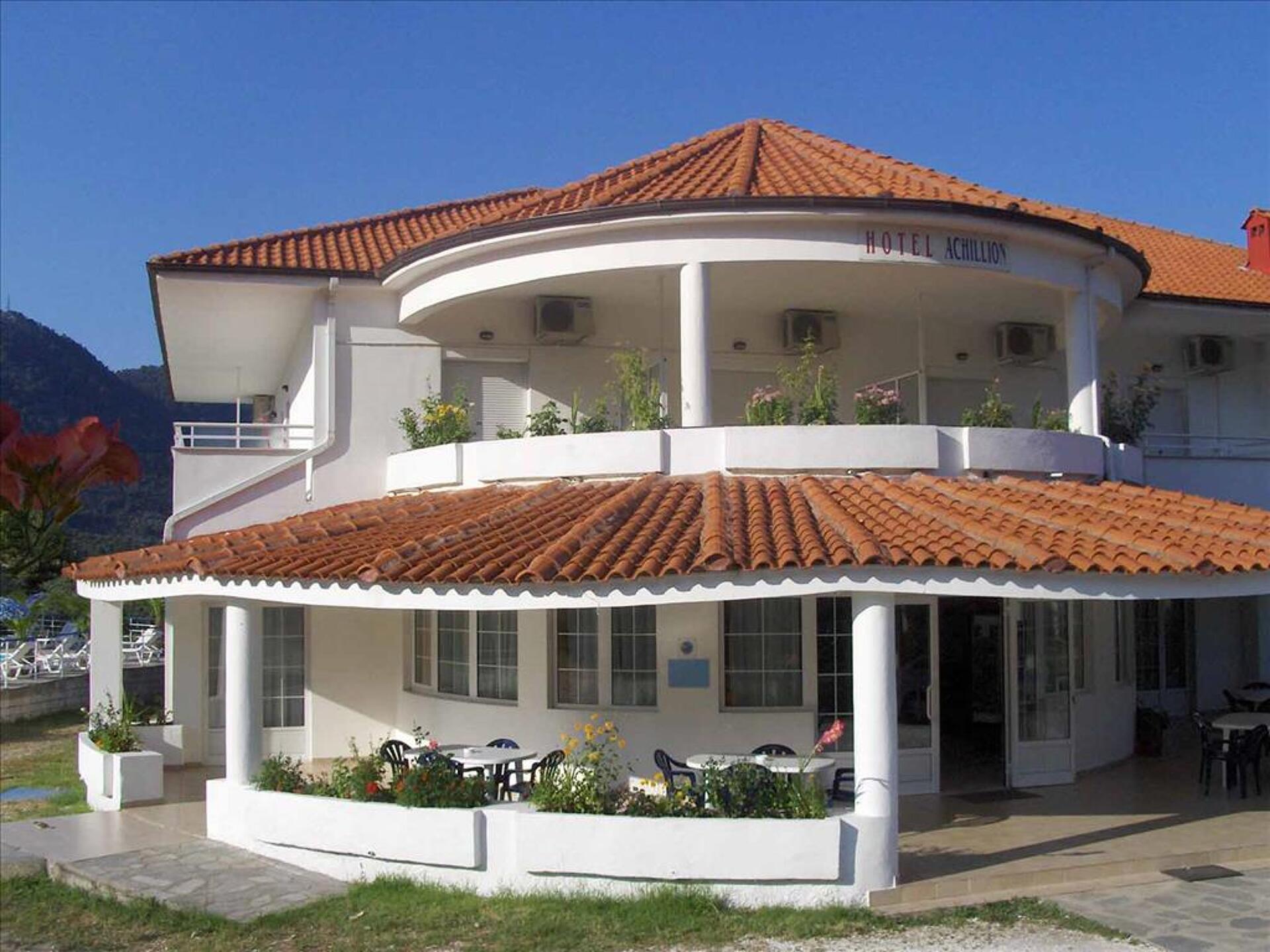 Achillion Hotel 3* 1