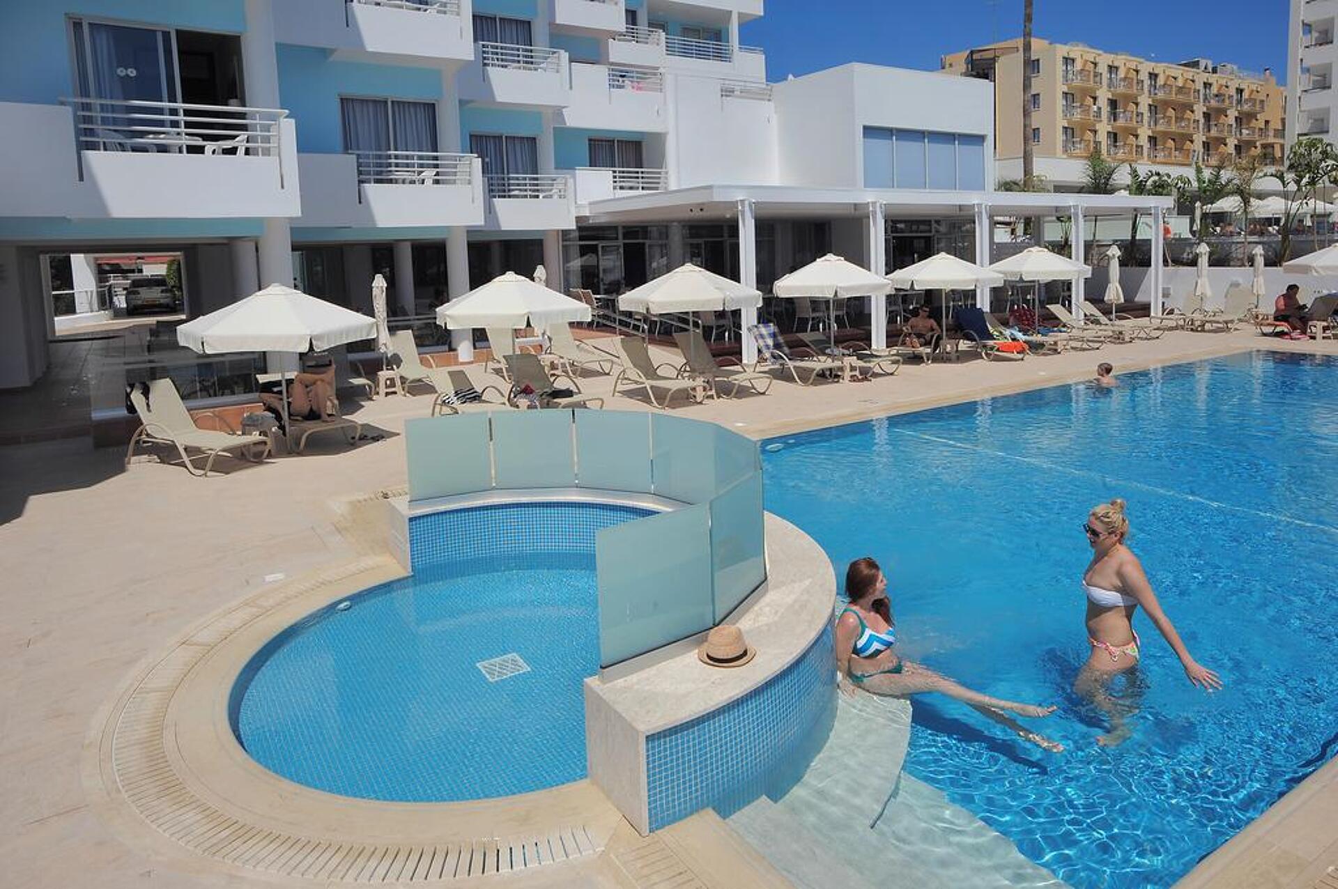 Okeanos Beach Hotel 3* 27