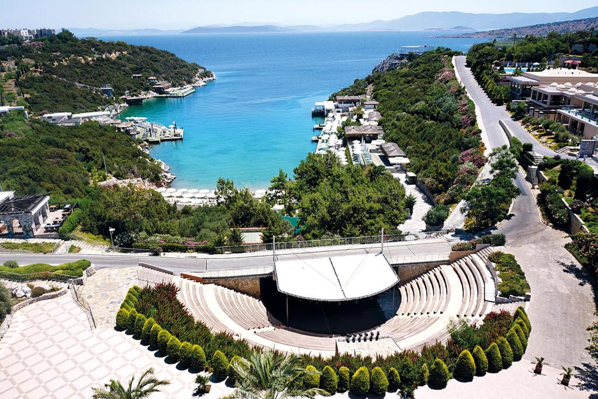 Hilton Bodrum Turkbuku Resort & Spa 5* 1