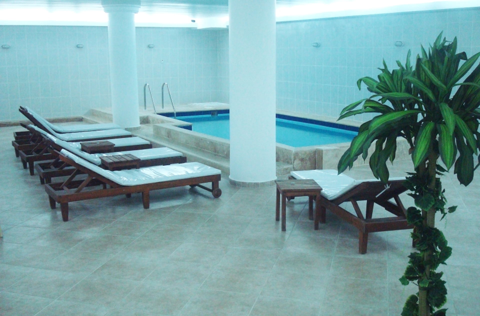 Ada Beach 4* 8