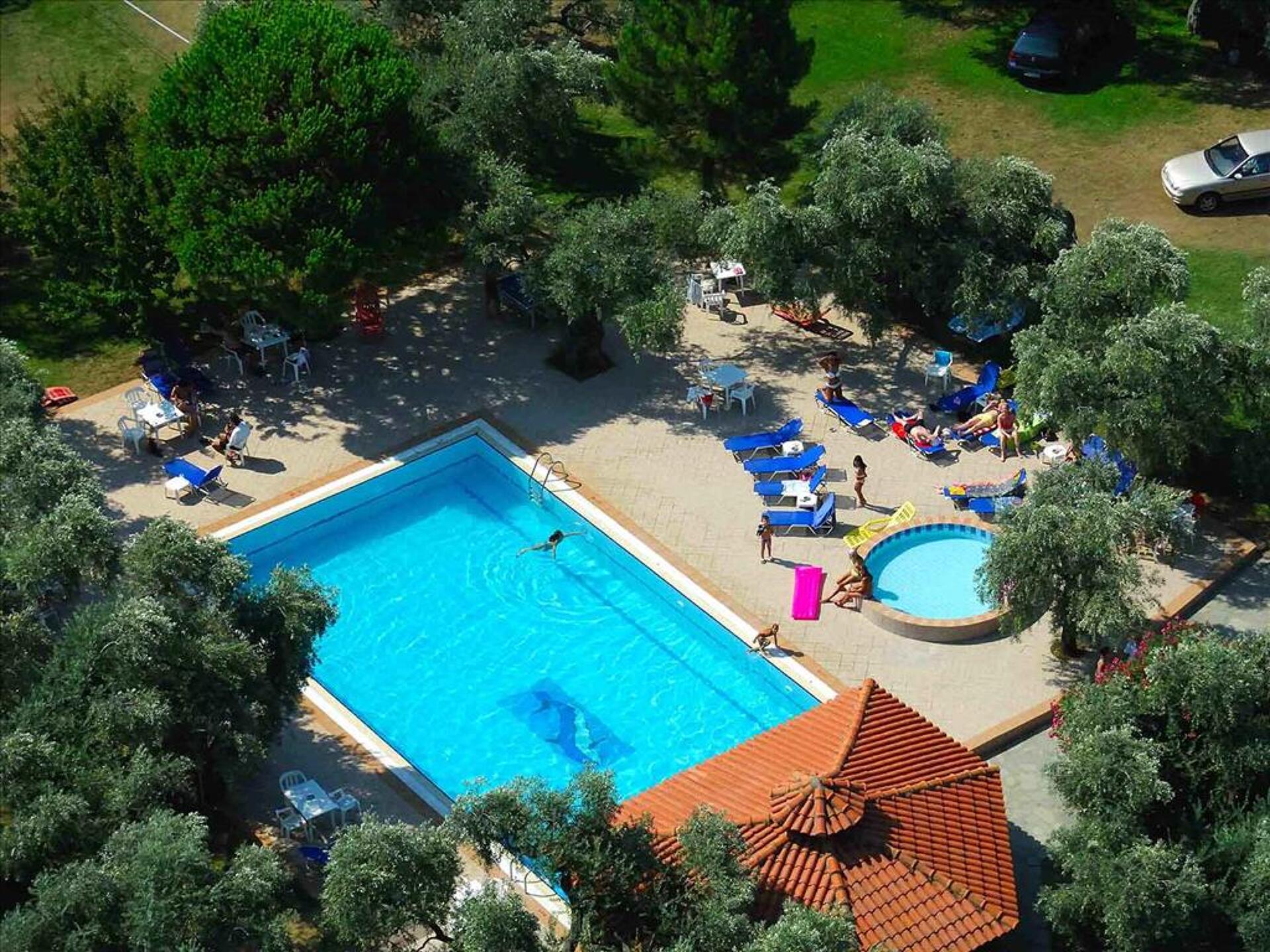 Coral Hotel 2* 2