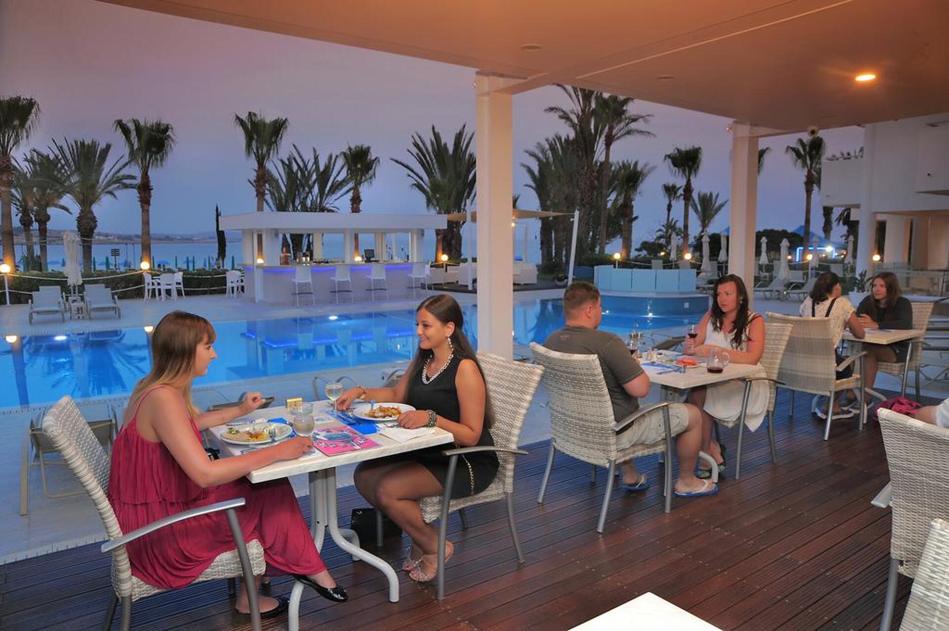 Okeanos Beach Hotel 3* 32