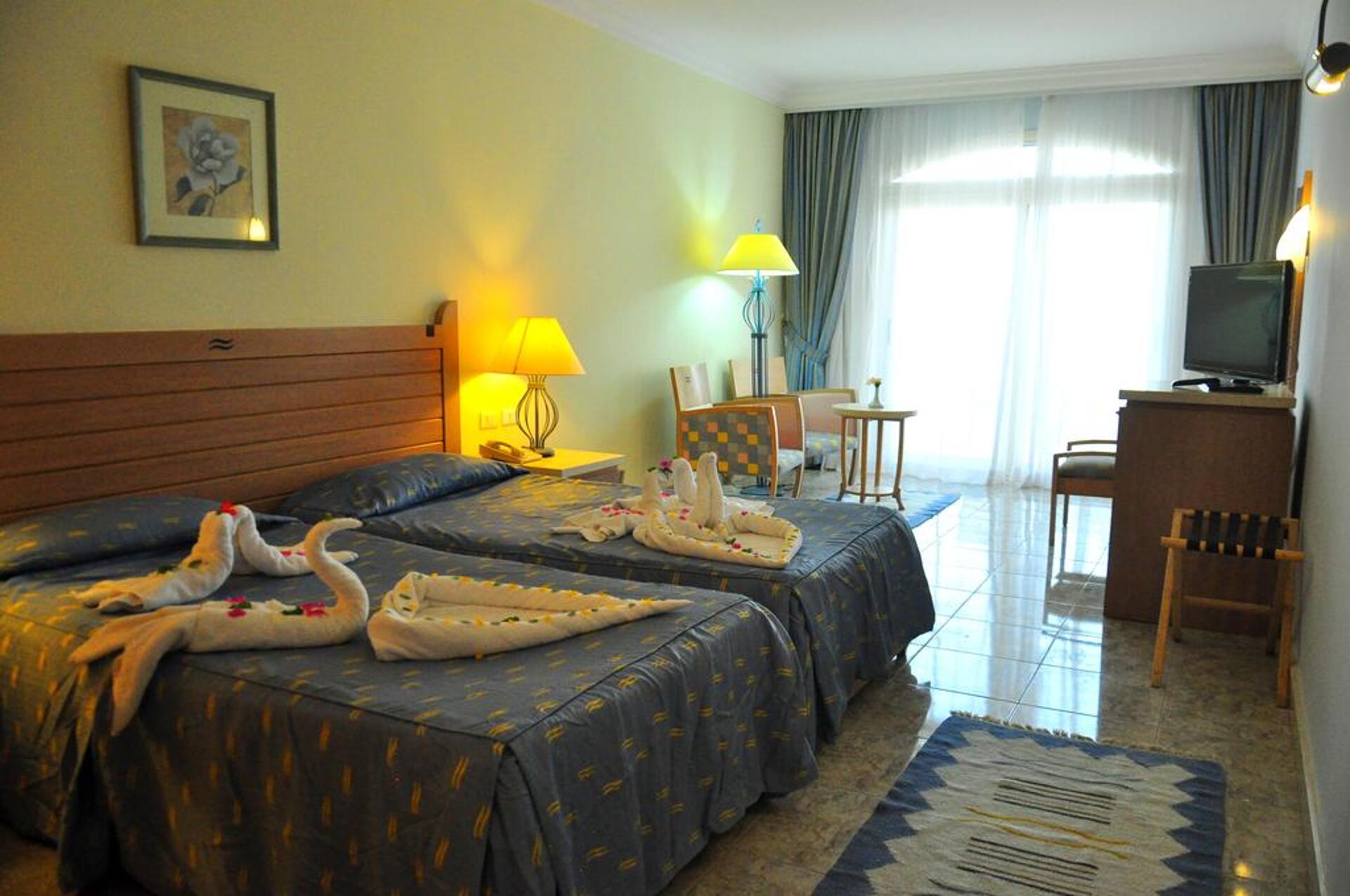 Royal Lagoons Resort & Aqua Park 5* 44