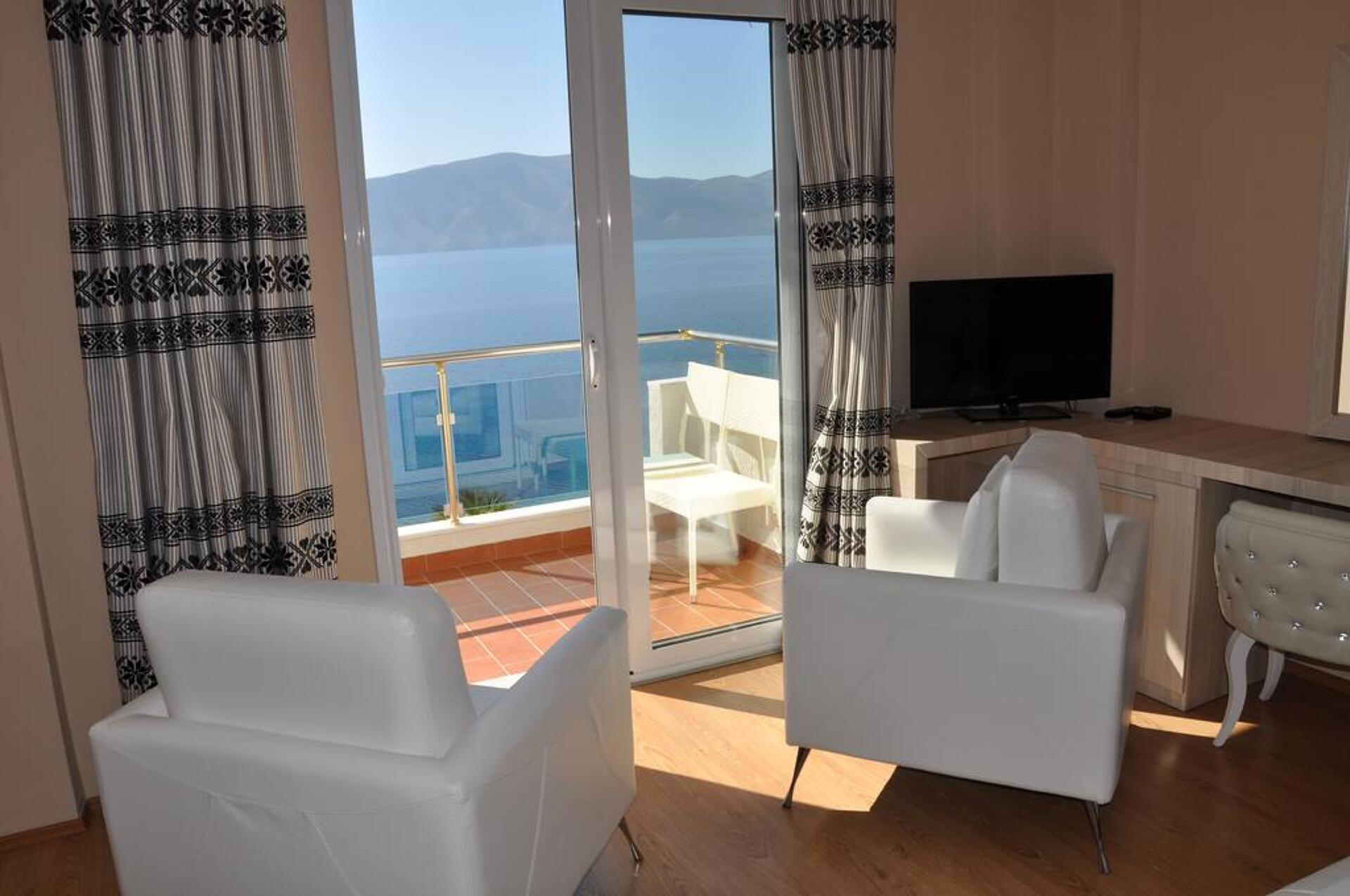 Coral Hotel & Resort 4* 9