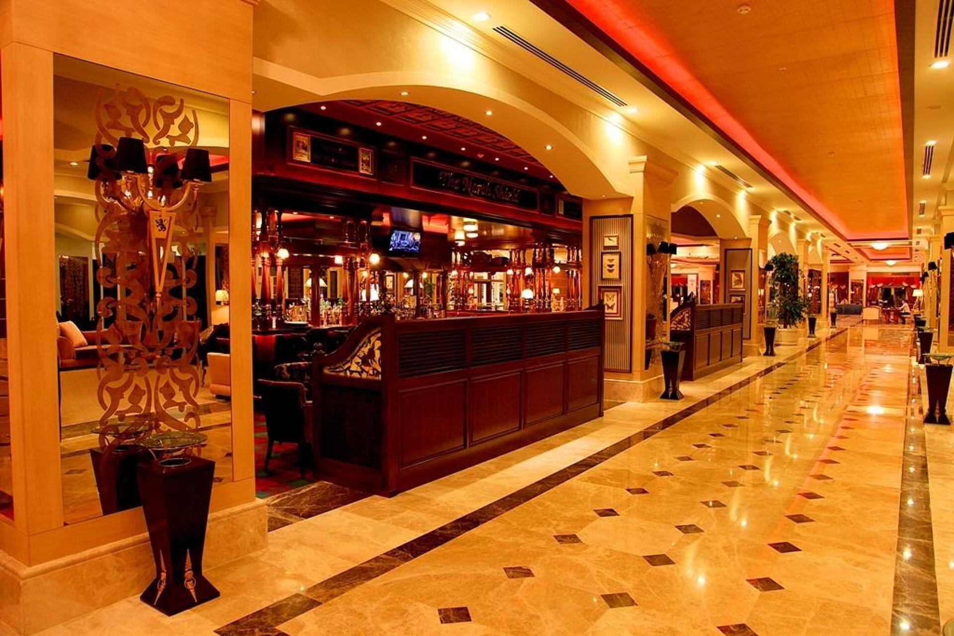 Cratos Premium Hotel&Casino 5* 5