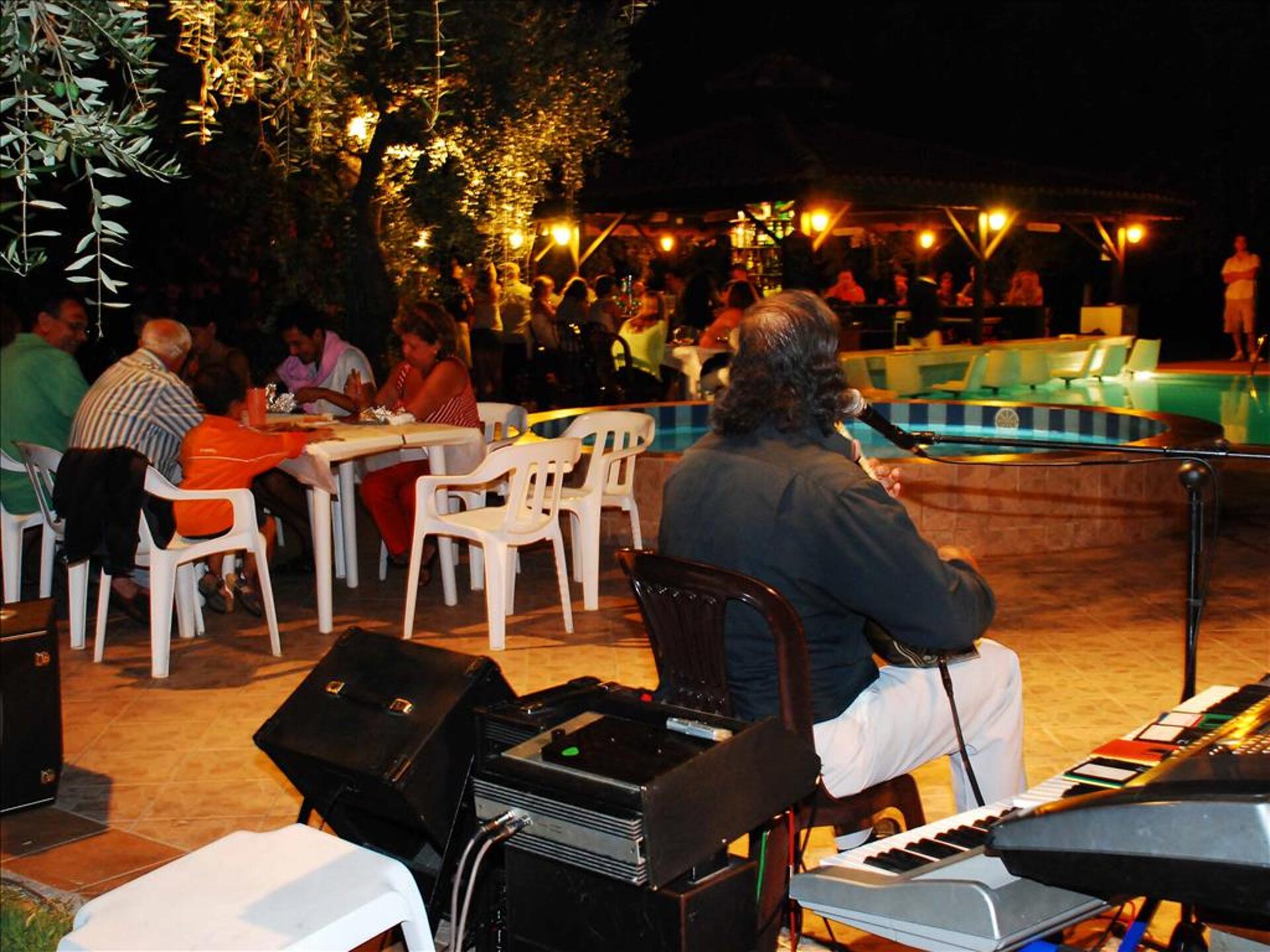 Coral Hotel 2* 9