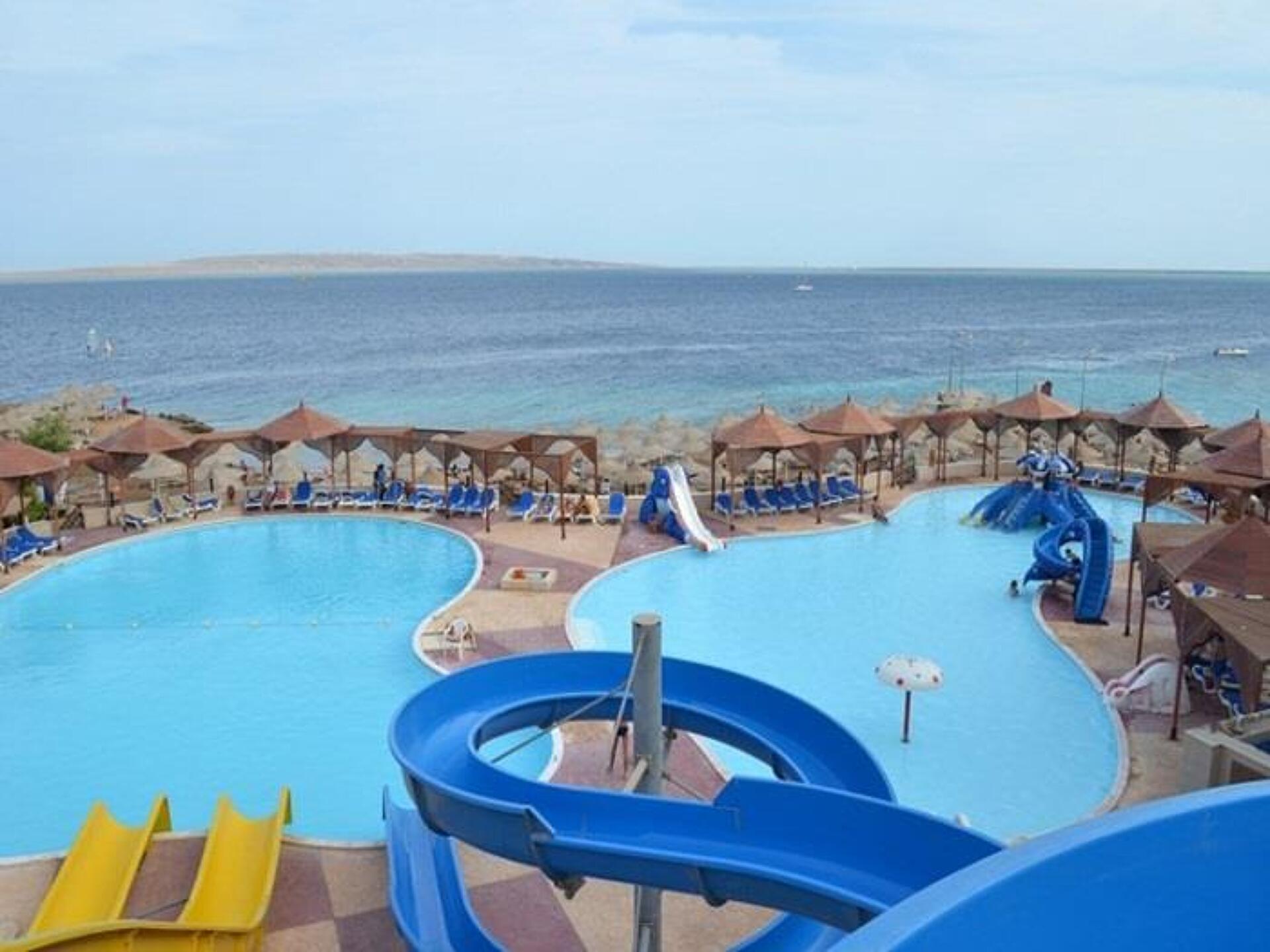 Montillon Grand Horizon Beach Resort 4* 11