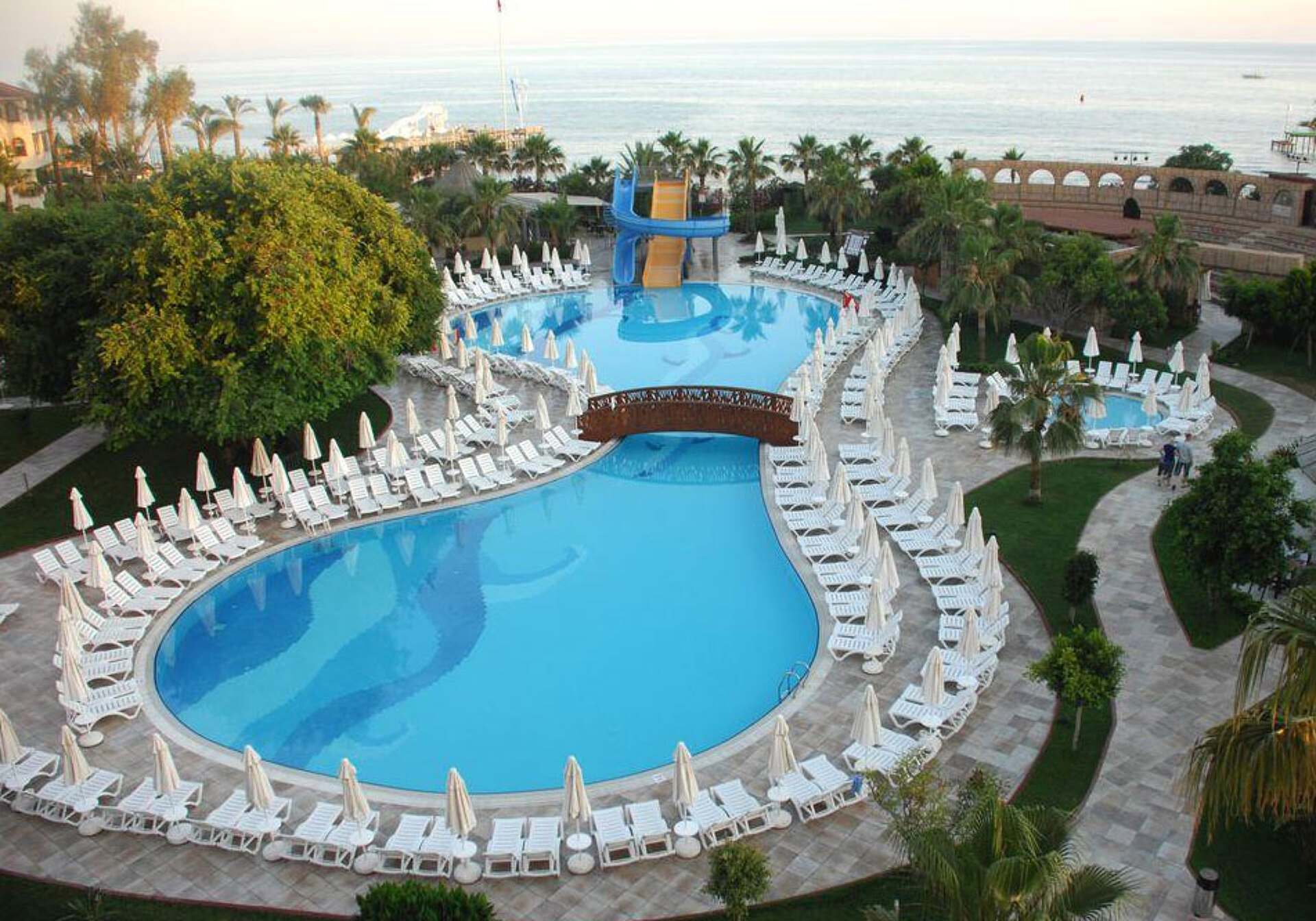 Palmeras Beach Hotel 2