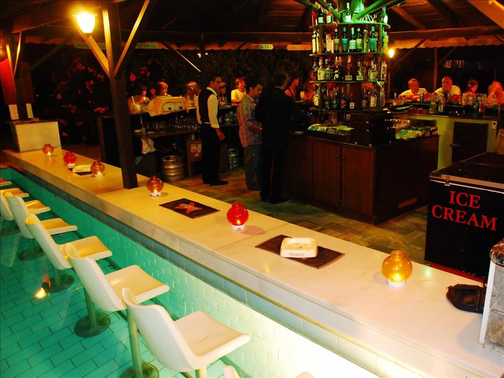 Coral Hotel 2* 10
