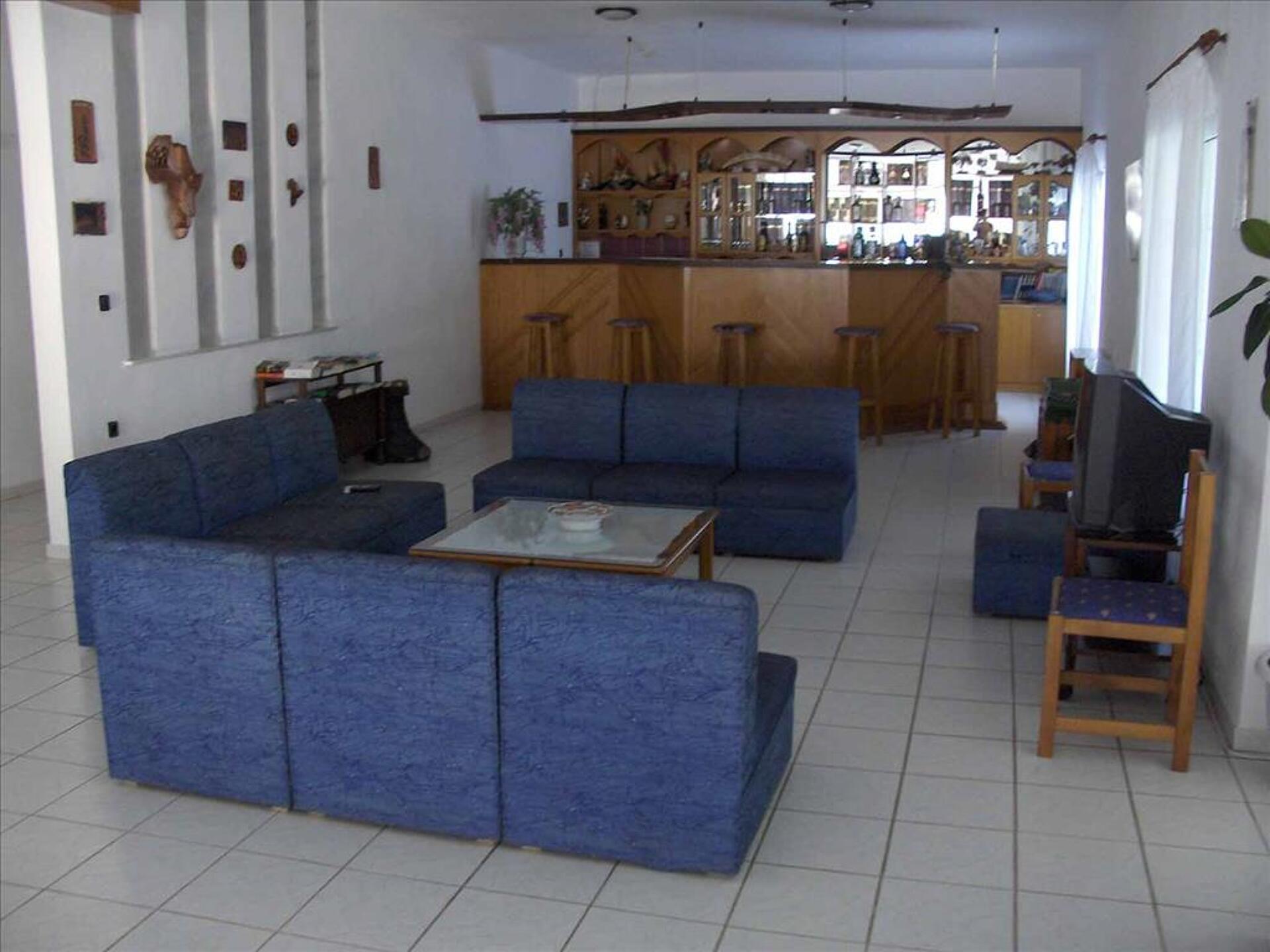 Achillion Hotel 3* 4