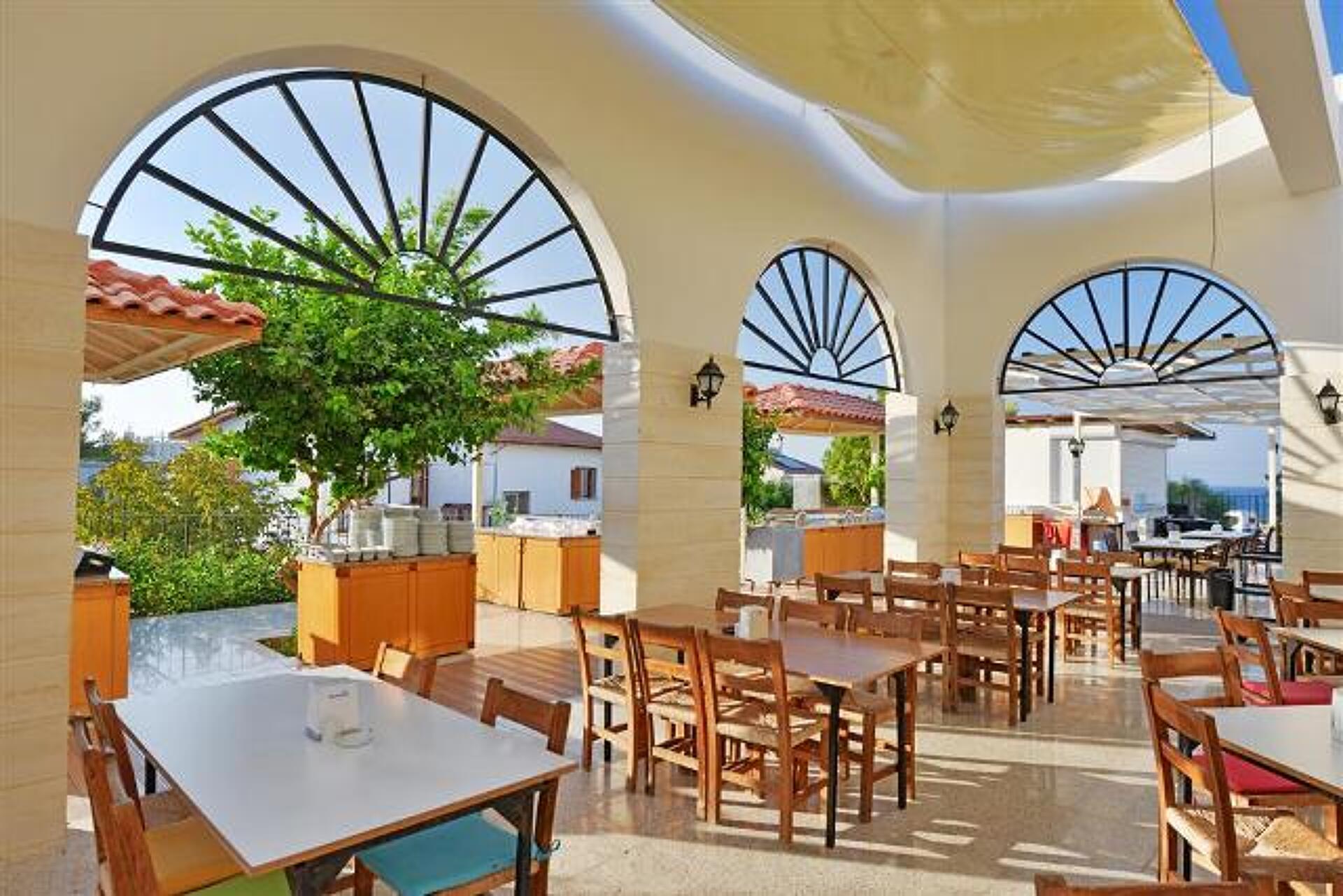 Lapta Holiday Club 4* 6