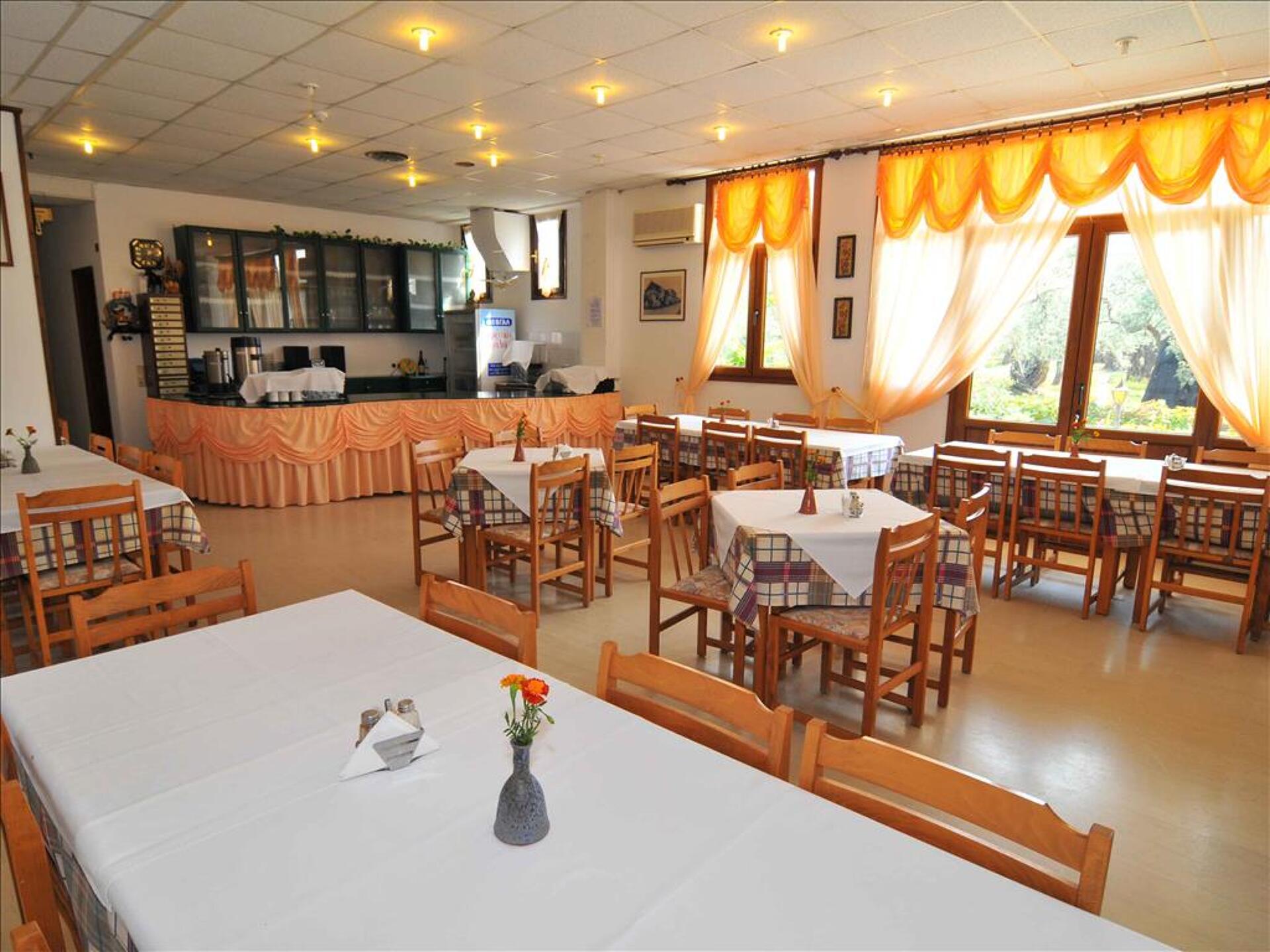 Coral Hotel 2* 11