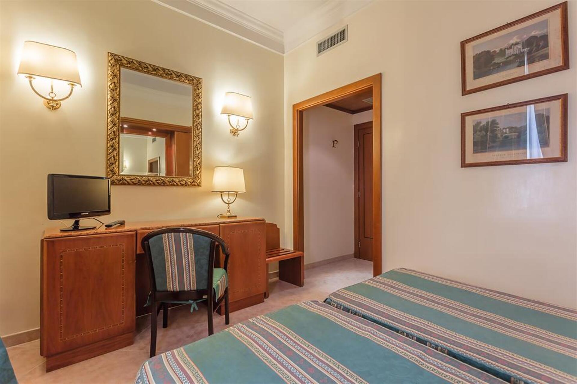 Luce Hotel 4* 7