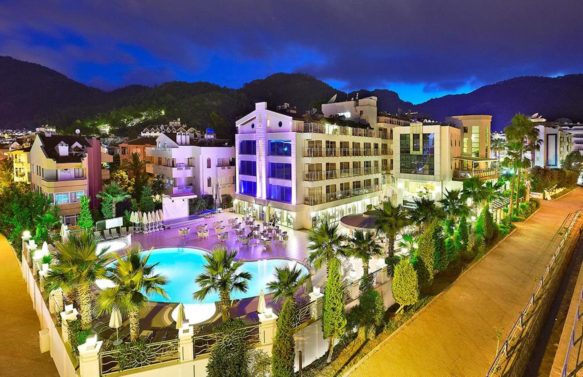 Ideal Pearl Hotel 4* 1