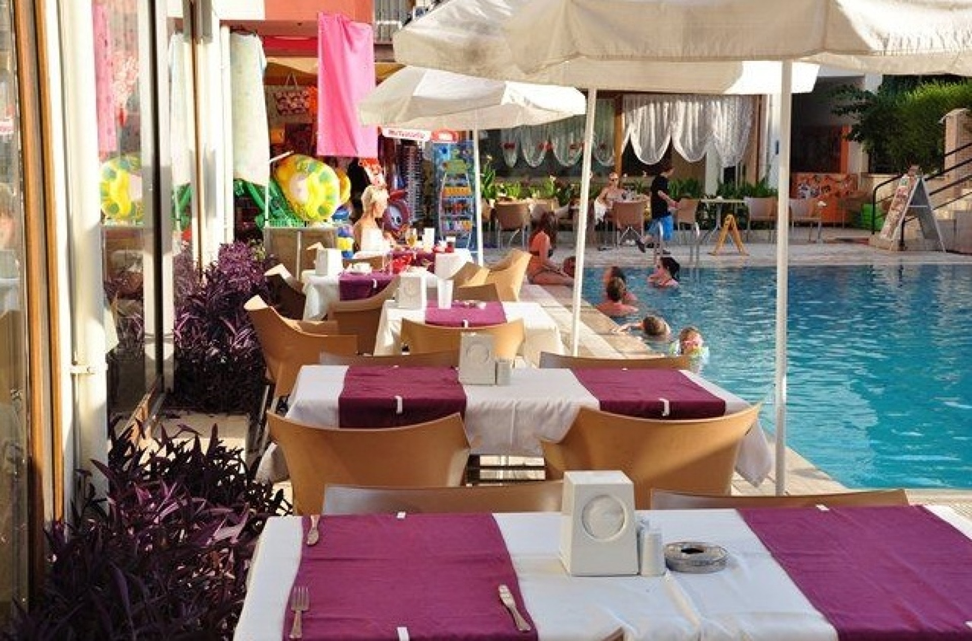 Inside Hotel 3* 5