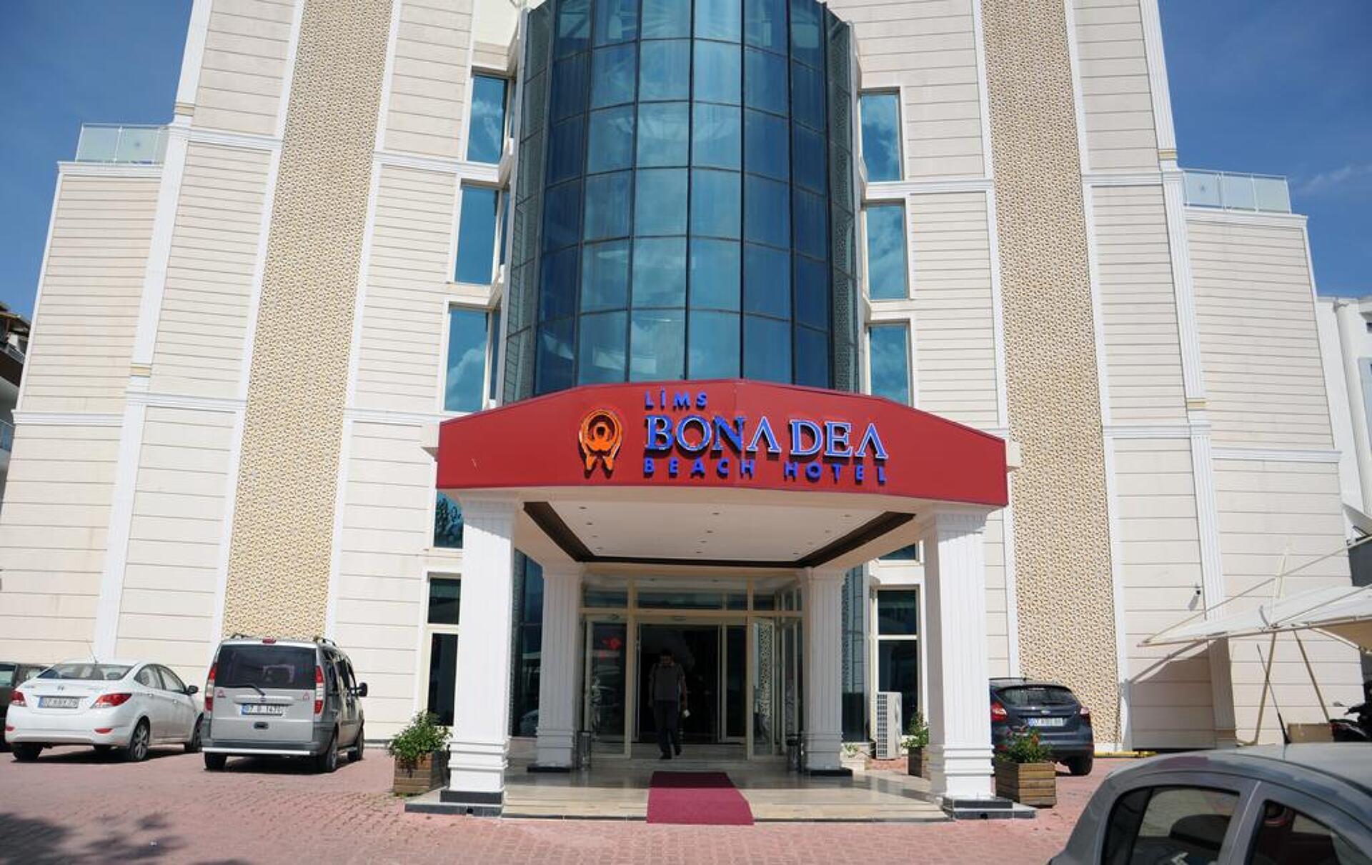 Lims Bona Dea Beach Hotel 4* 1
