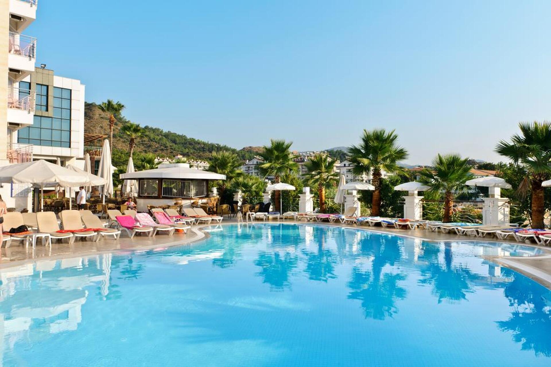 Ideal Pearl Hotel 4* 2