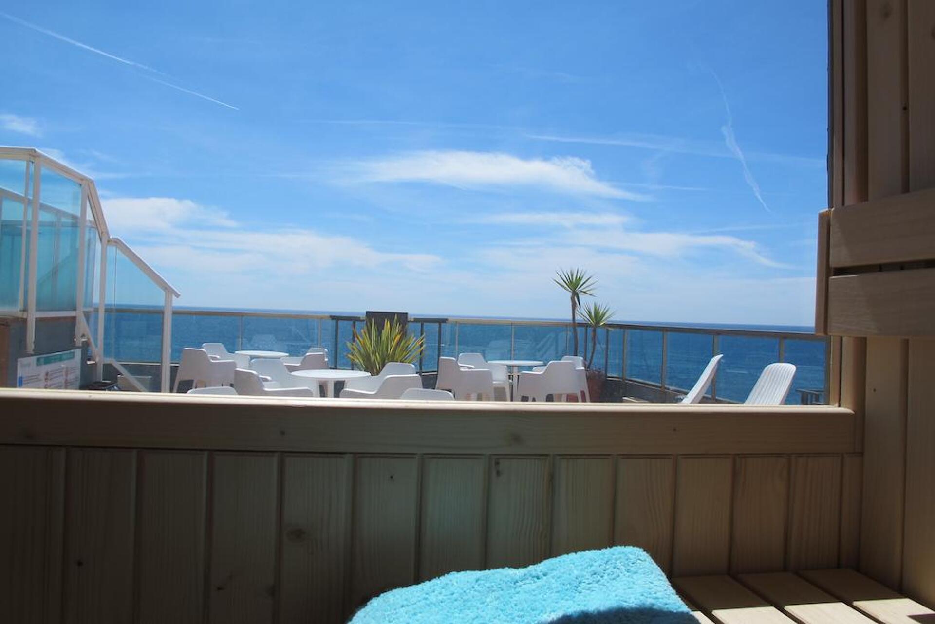 Miramar Hotel 4* 16