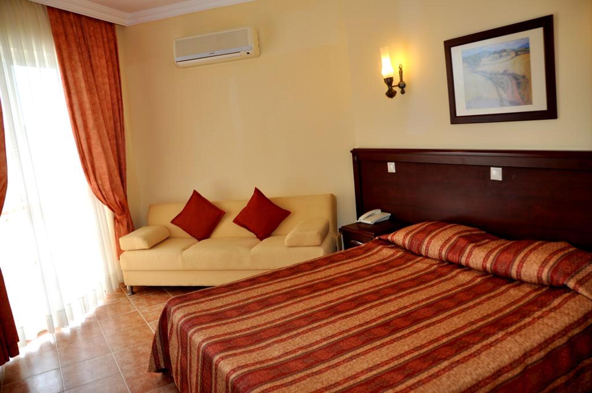 Larissa Sultan's Beach Hotel 7