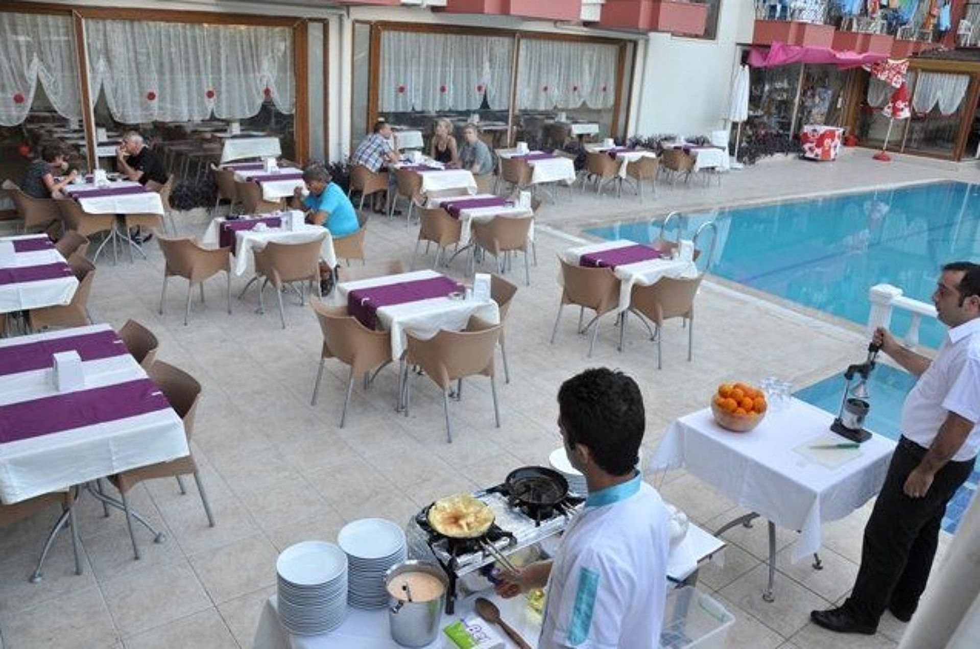 Inside Hotel 3* 4