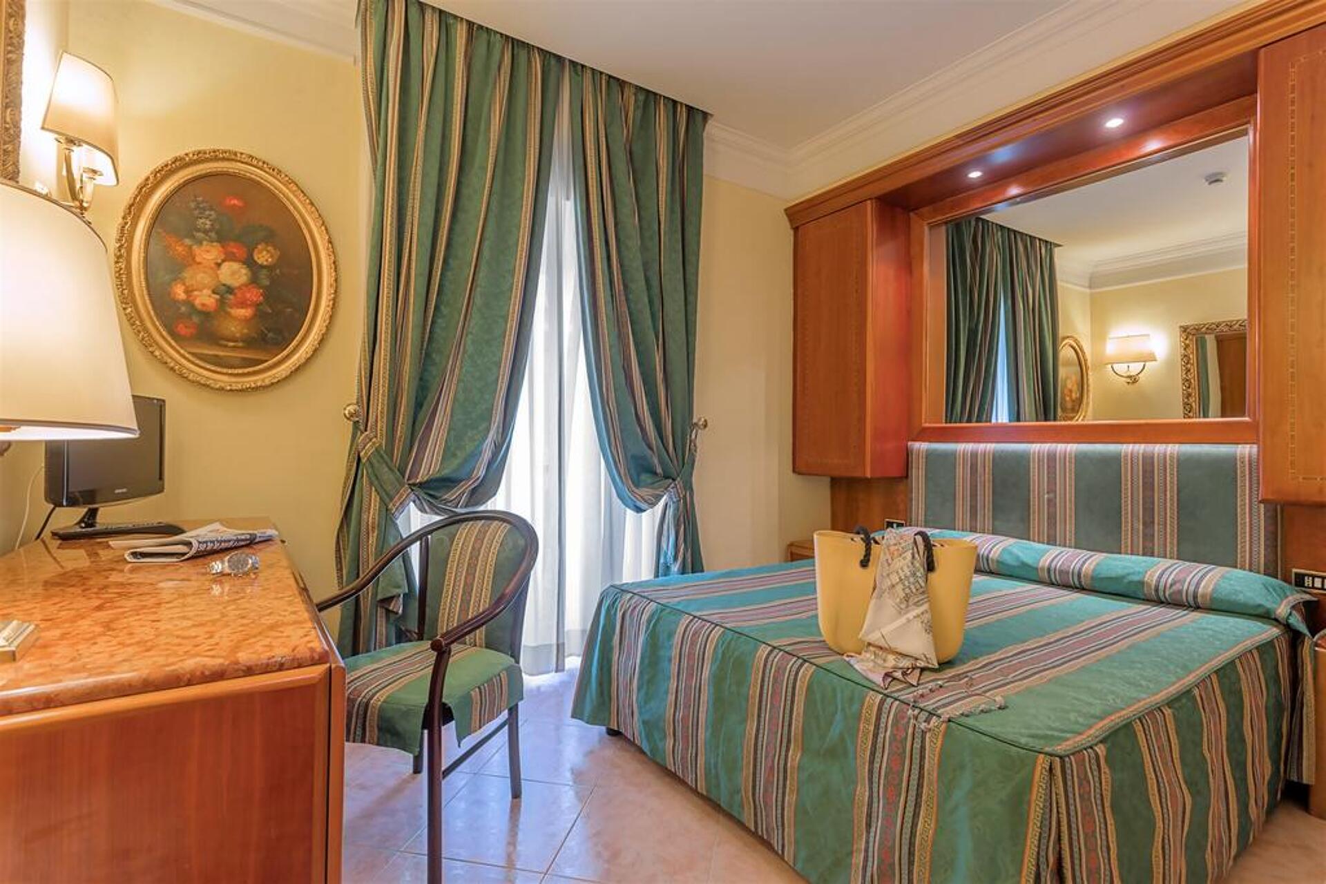 Luce Hotel 4* 24