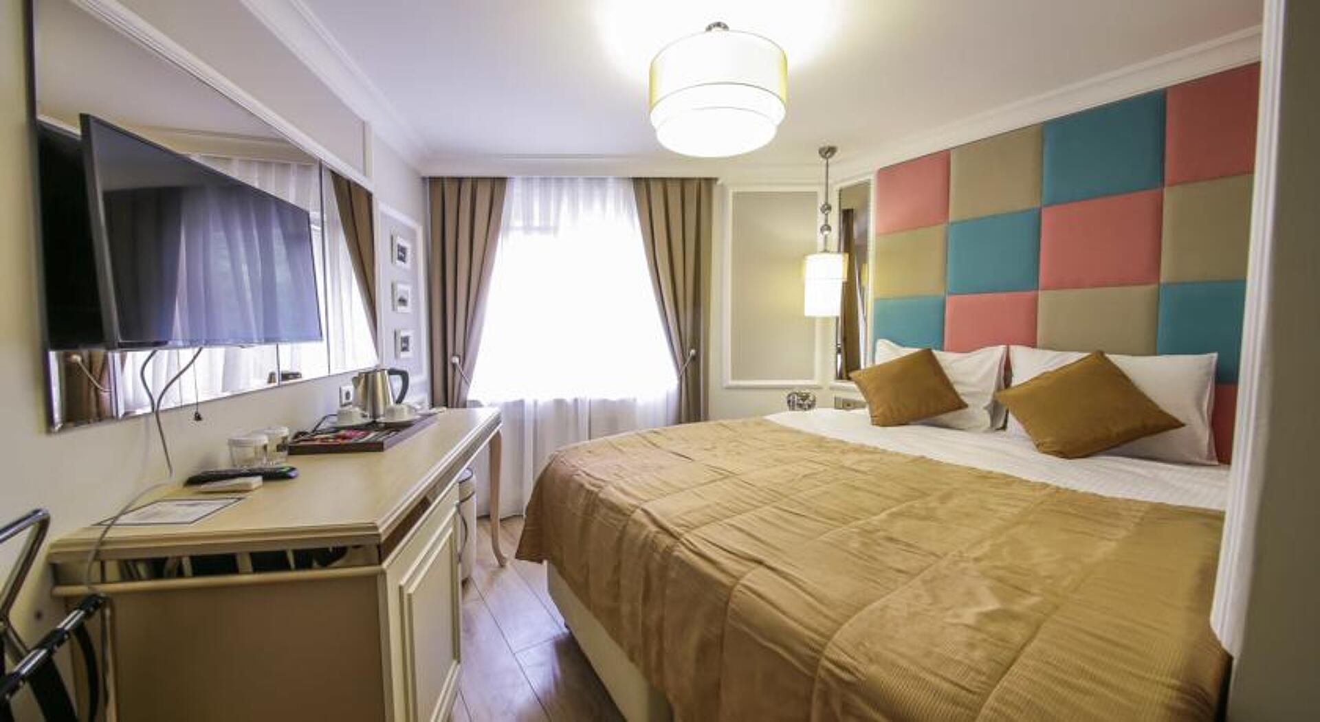 The Constantine Hotel 18