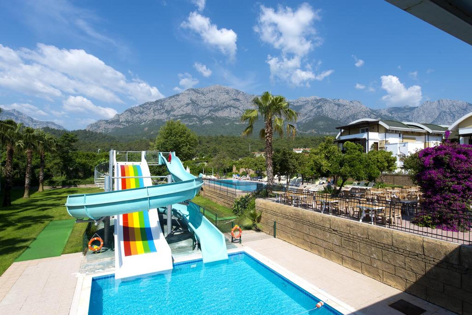 Armas Gul Beach Hotel 38