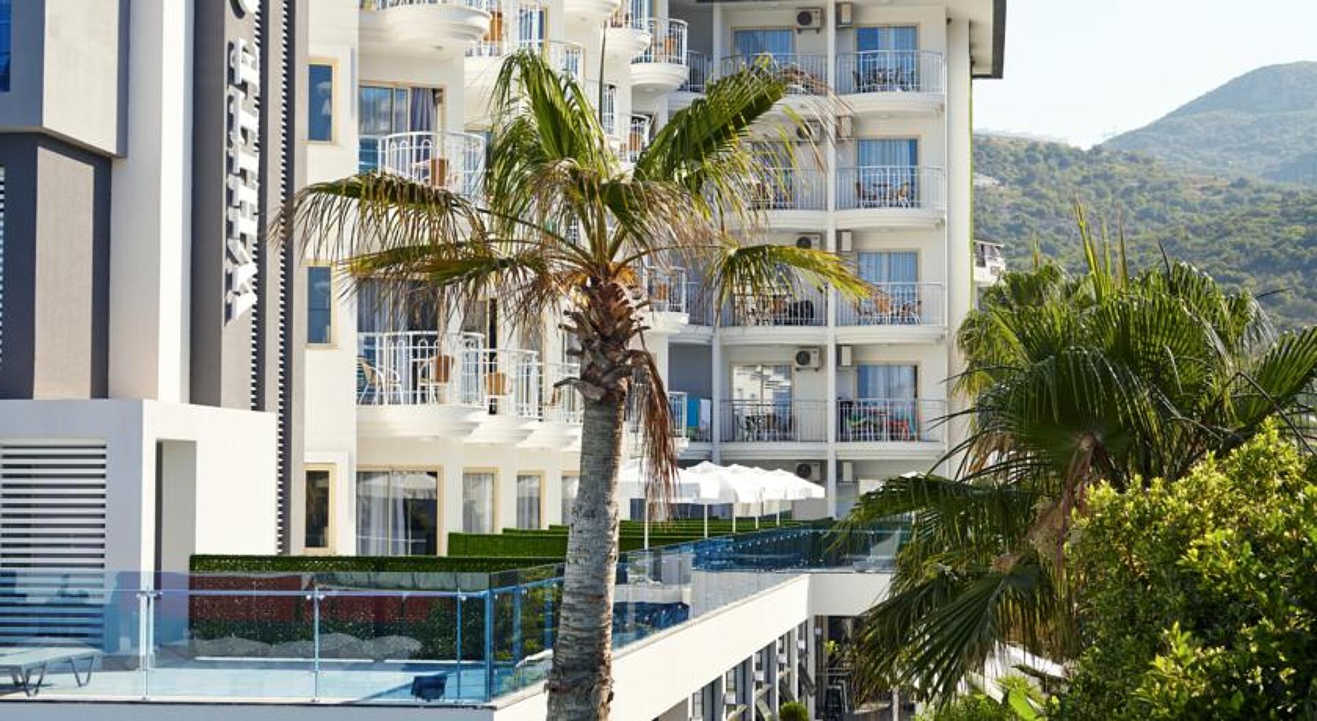 White City Beach 4* 9