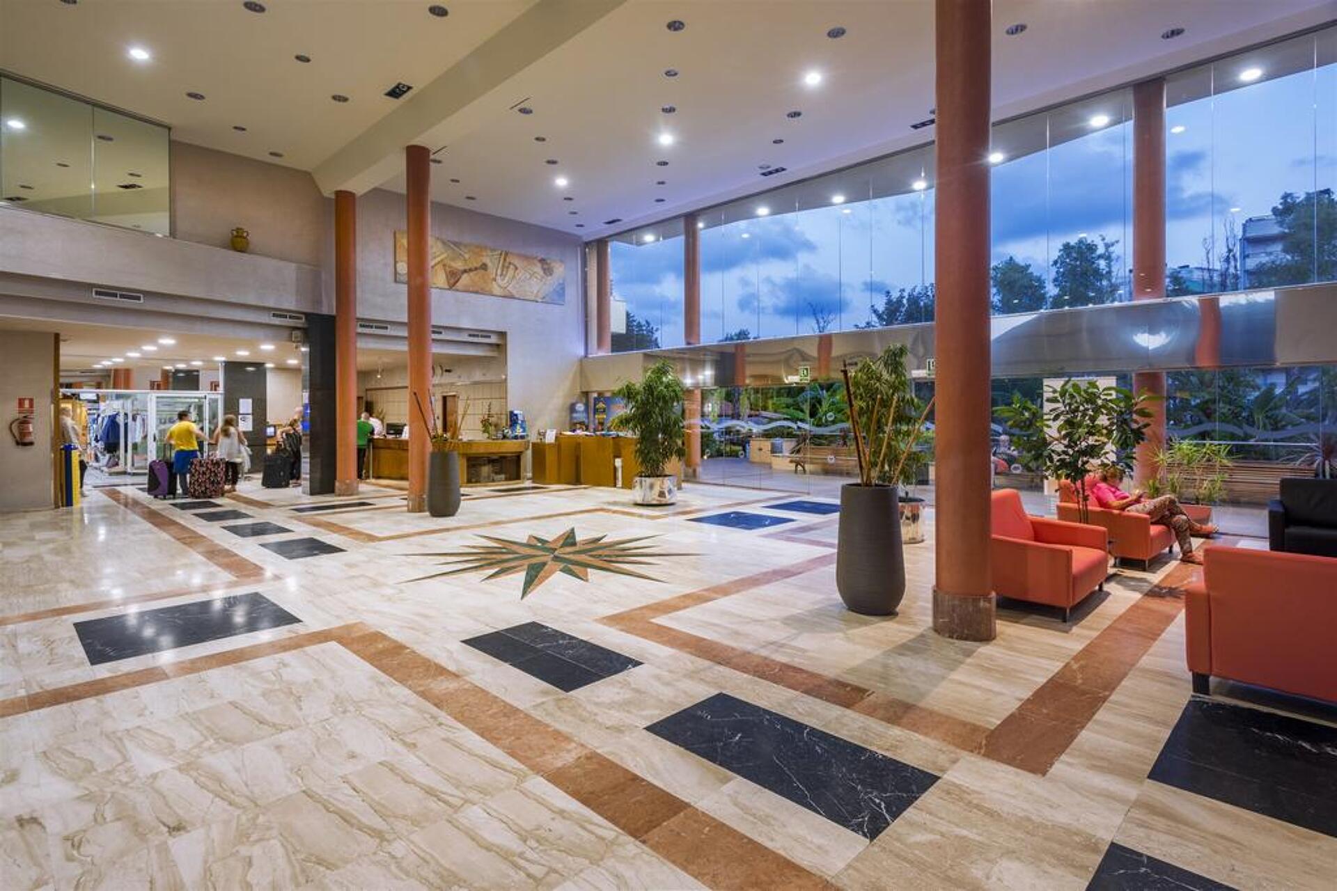 4R Regina Gran Hotel 4* 2