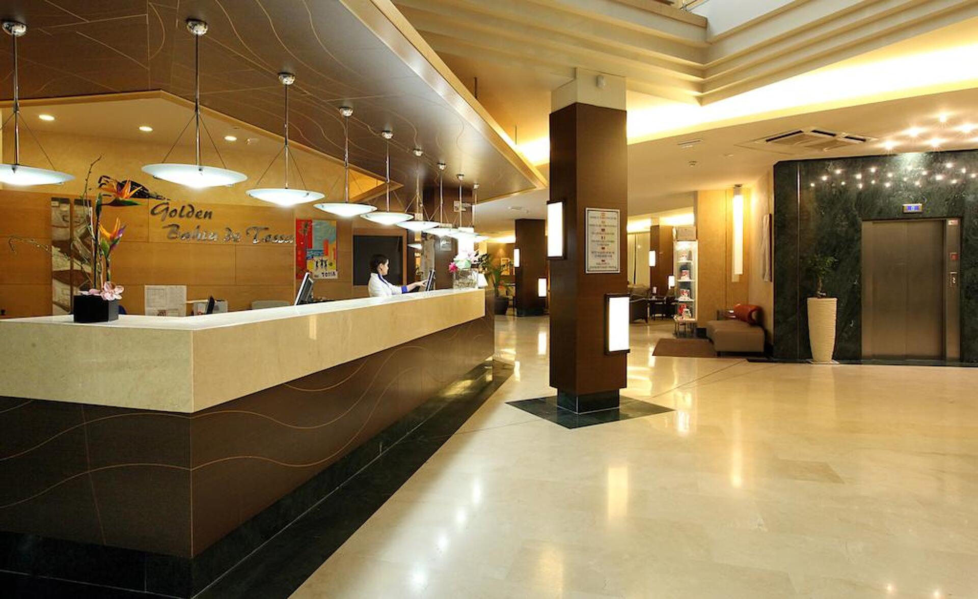Golden Bahia de Tossa 4* 5