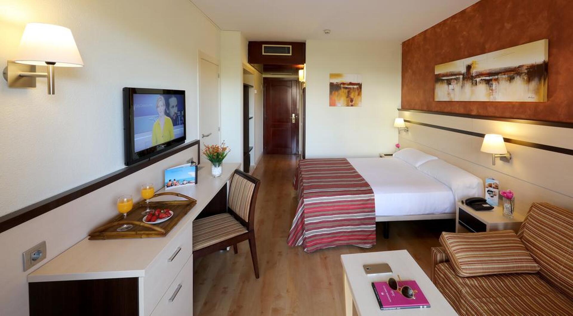 Golden Port Salou Hotel  4* 16