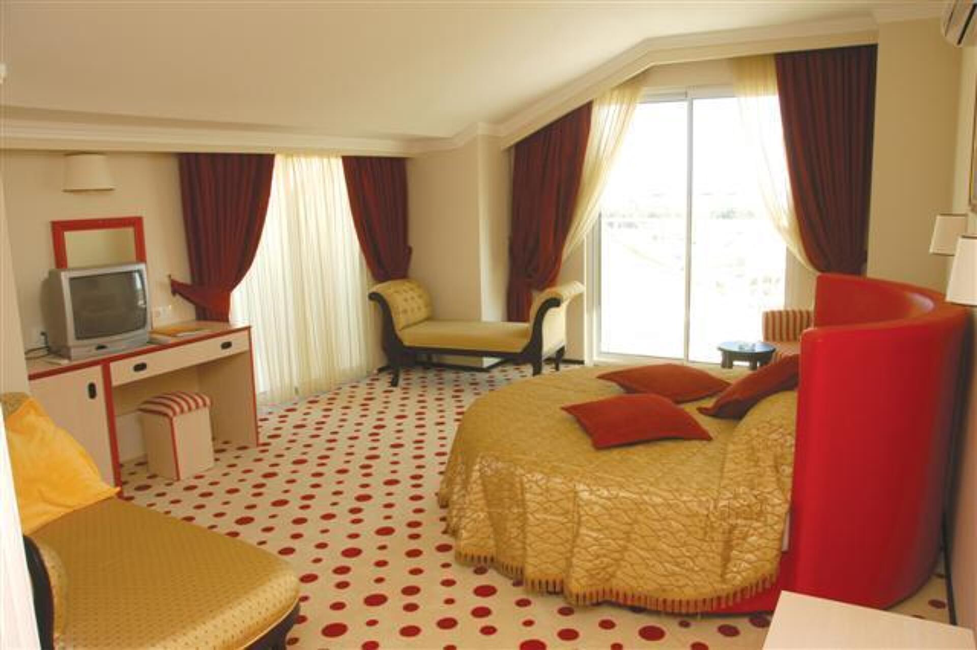Side Aventus   4* 5