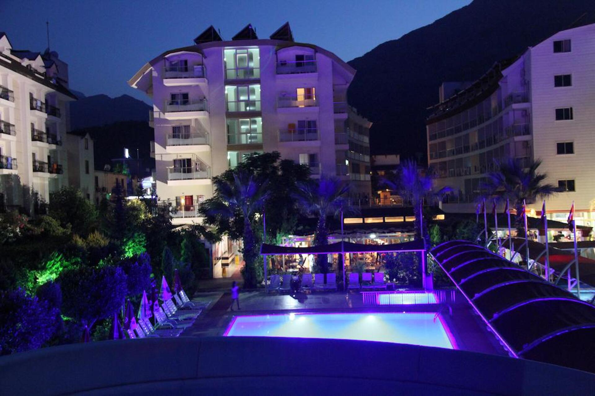 Lims Bona Dea Beach Hotel 4* 3
