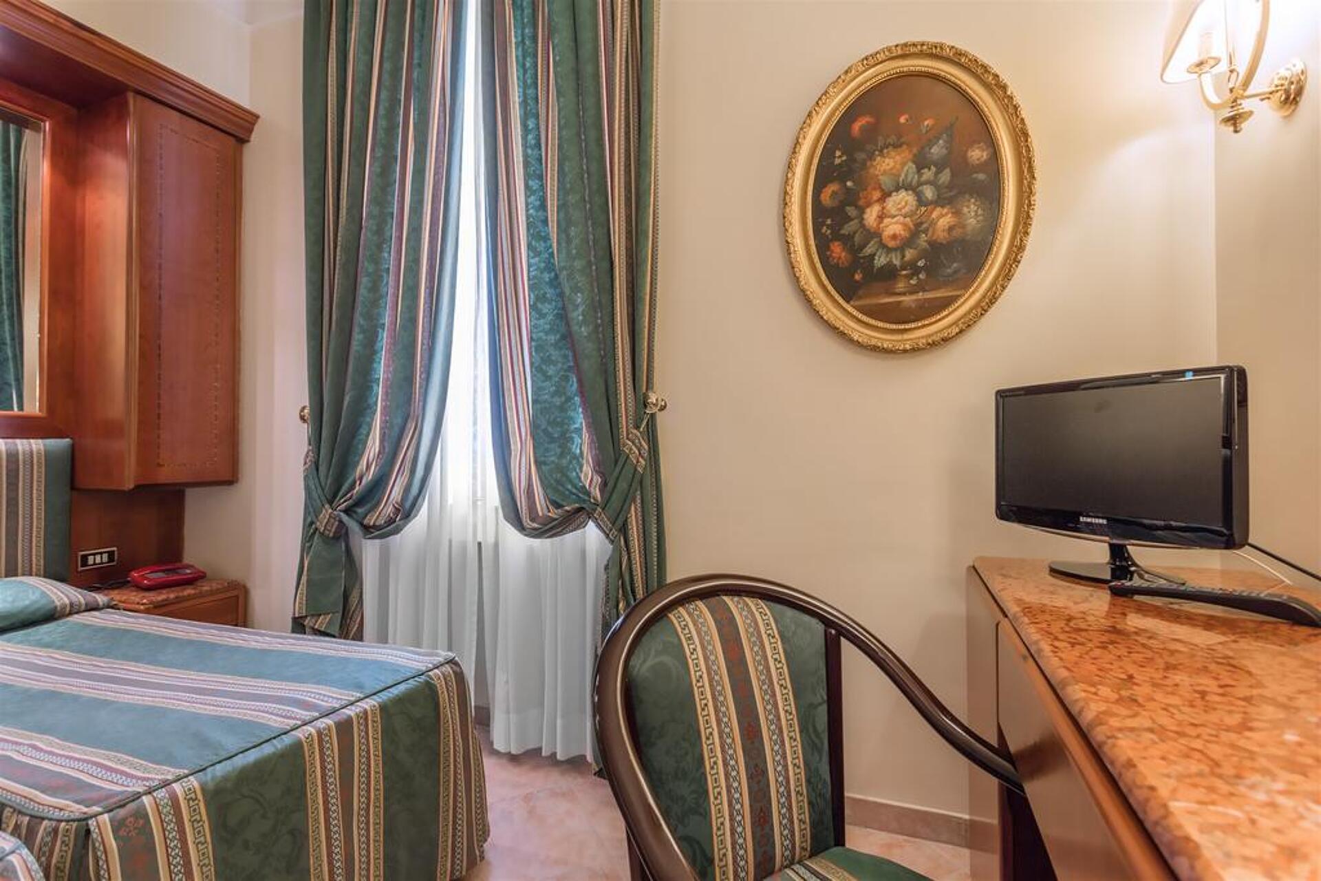 Luce Hotel 4* 10