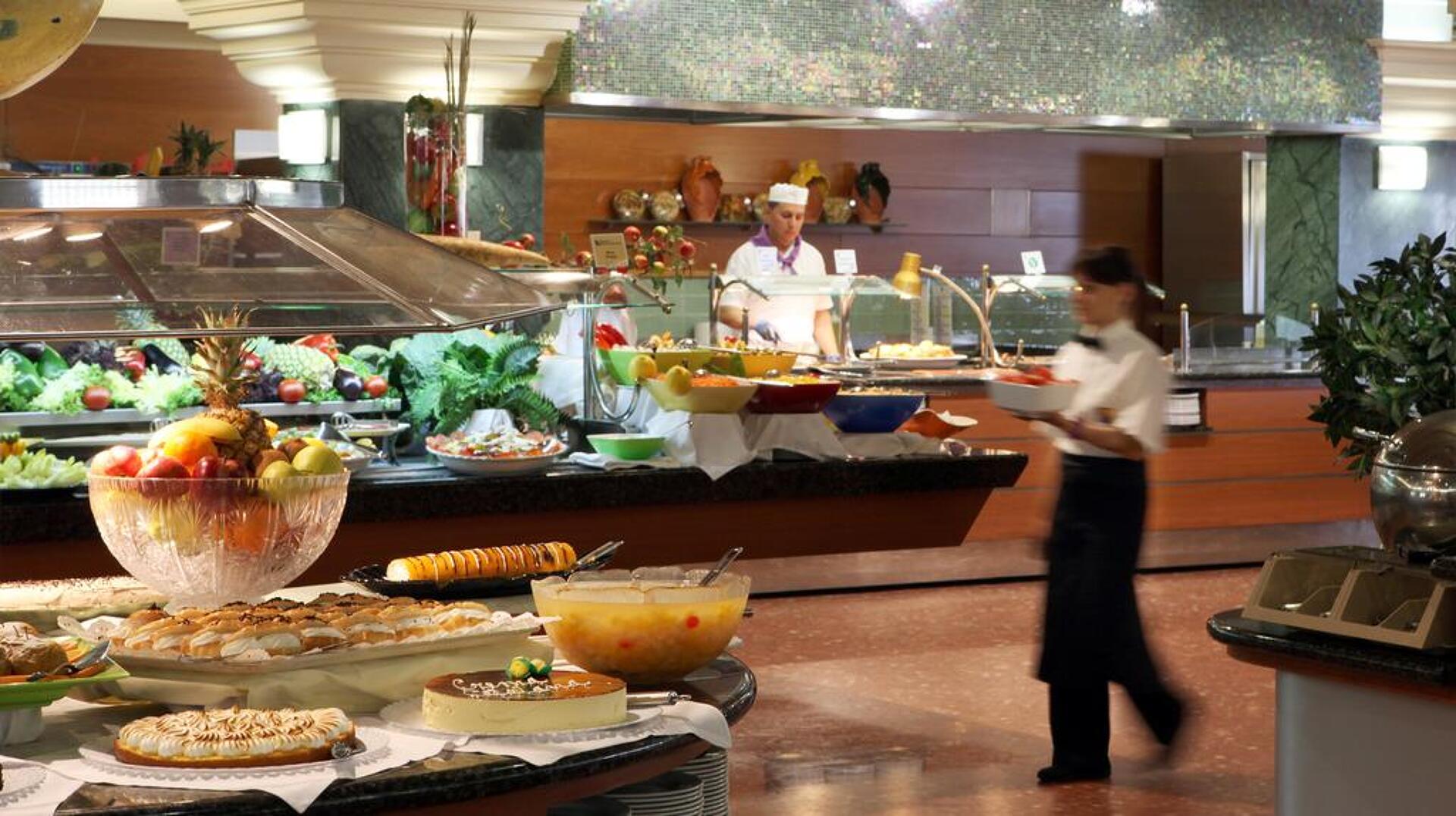 Golden Port Salou Hotel  4* 23