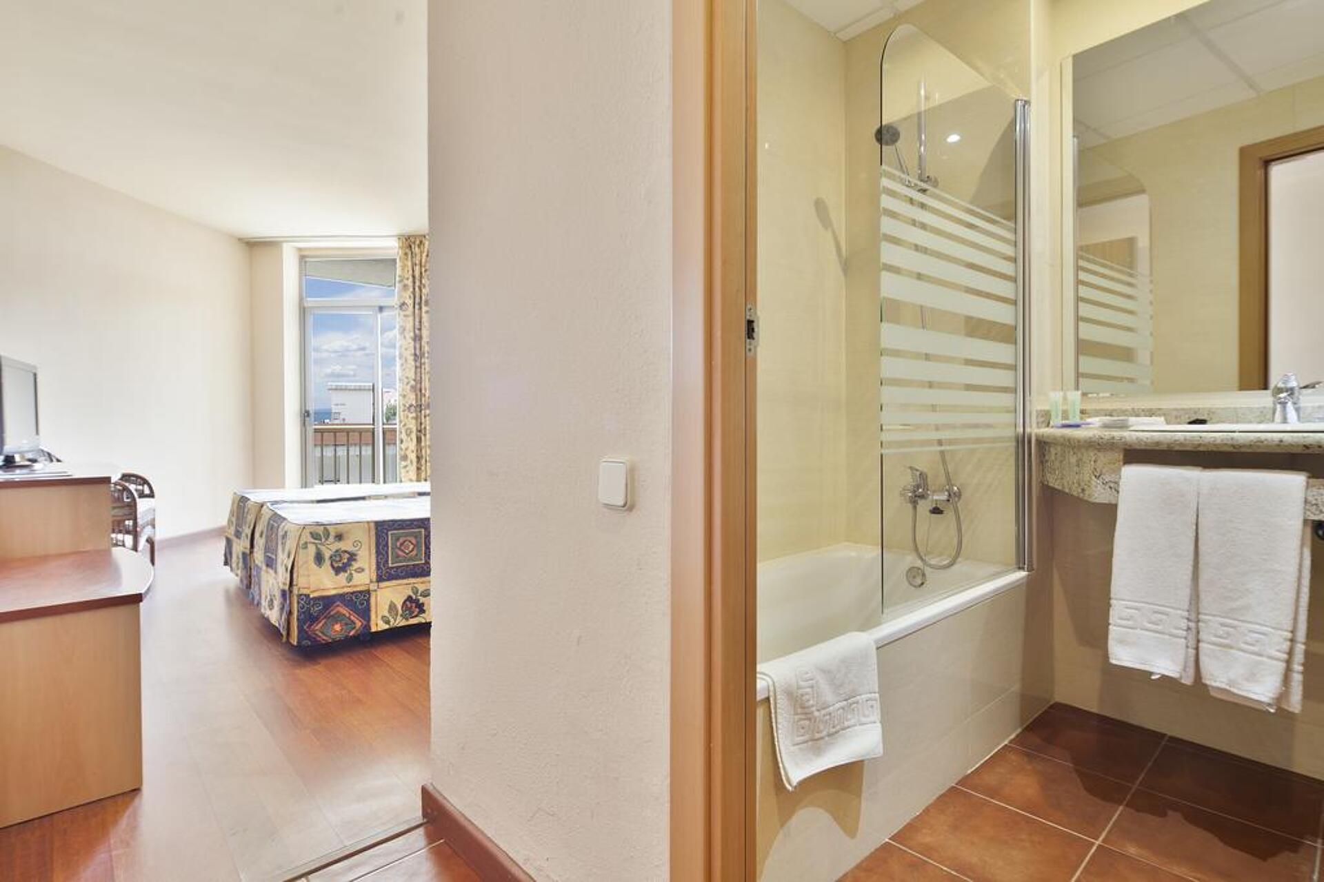 Best Cambrils Hotel 4* 9