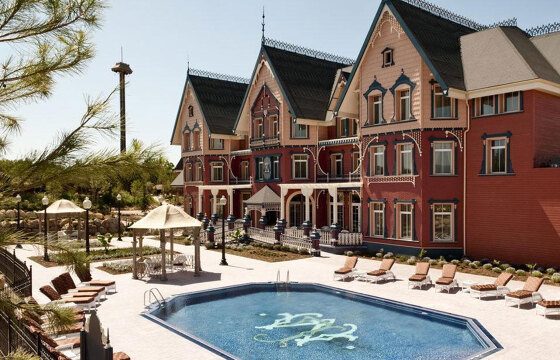 Mansion de Lucy