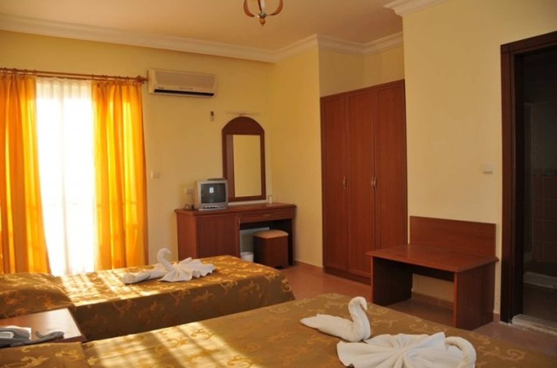 Inside Hotel 3* 7