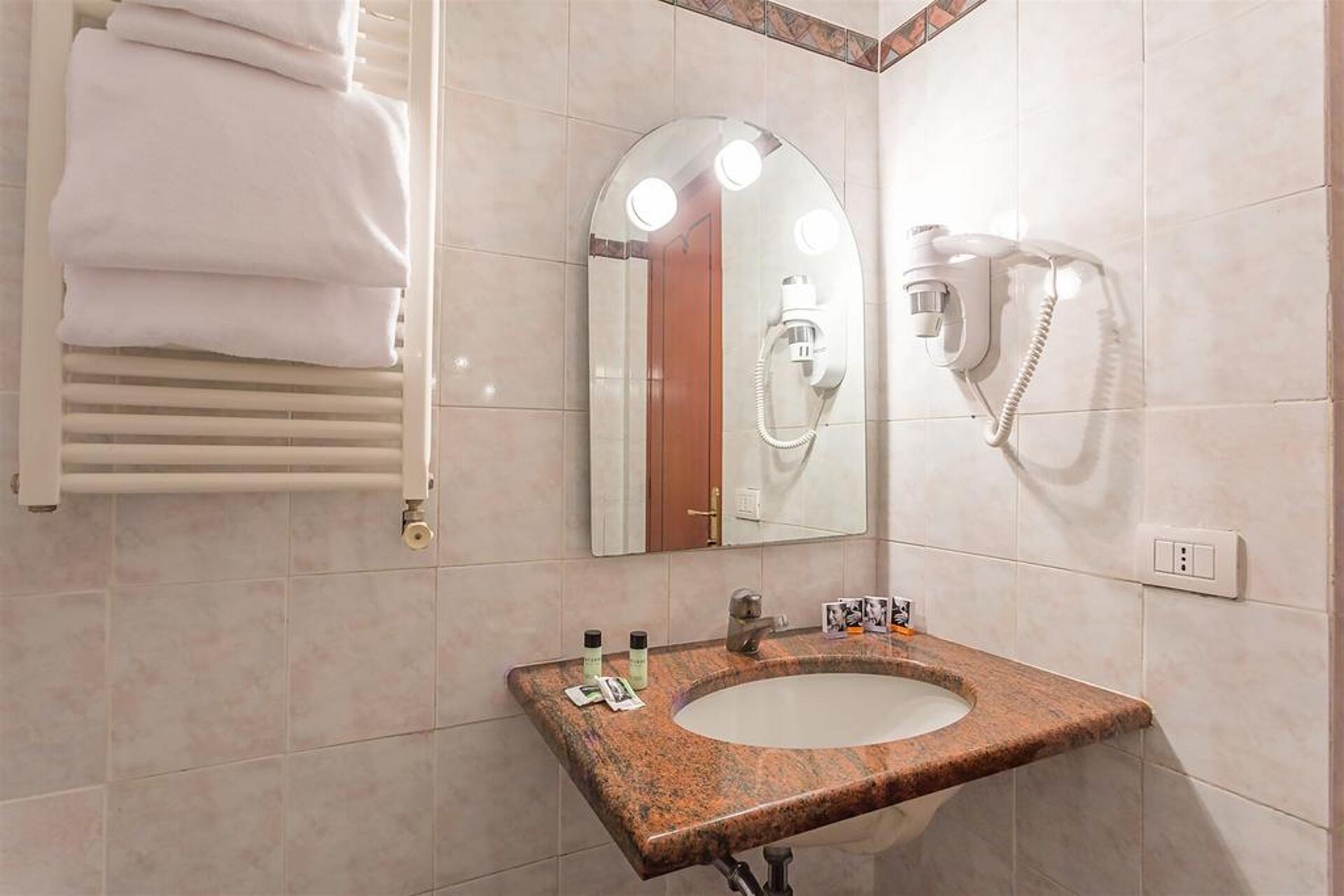 Luce Hotel 4* 22