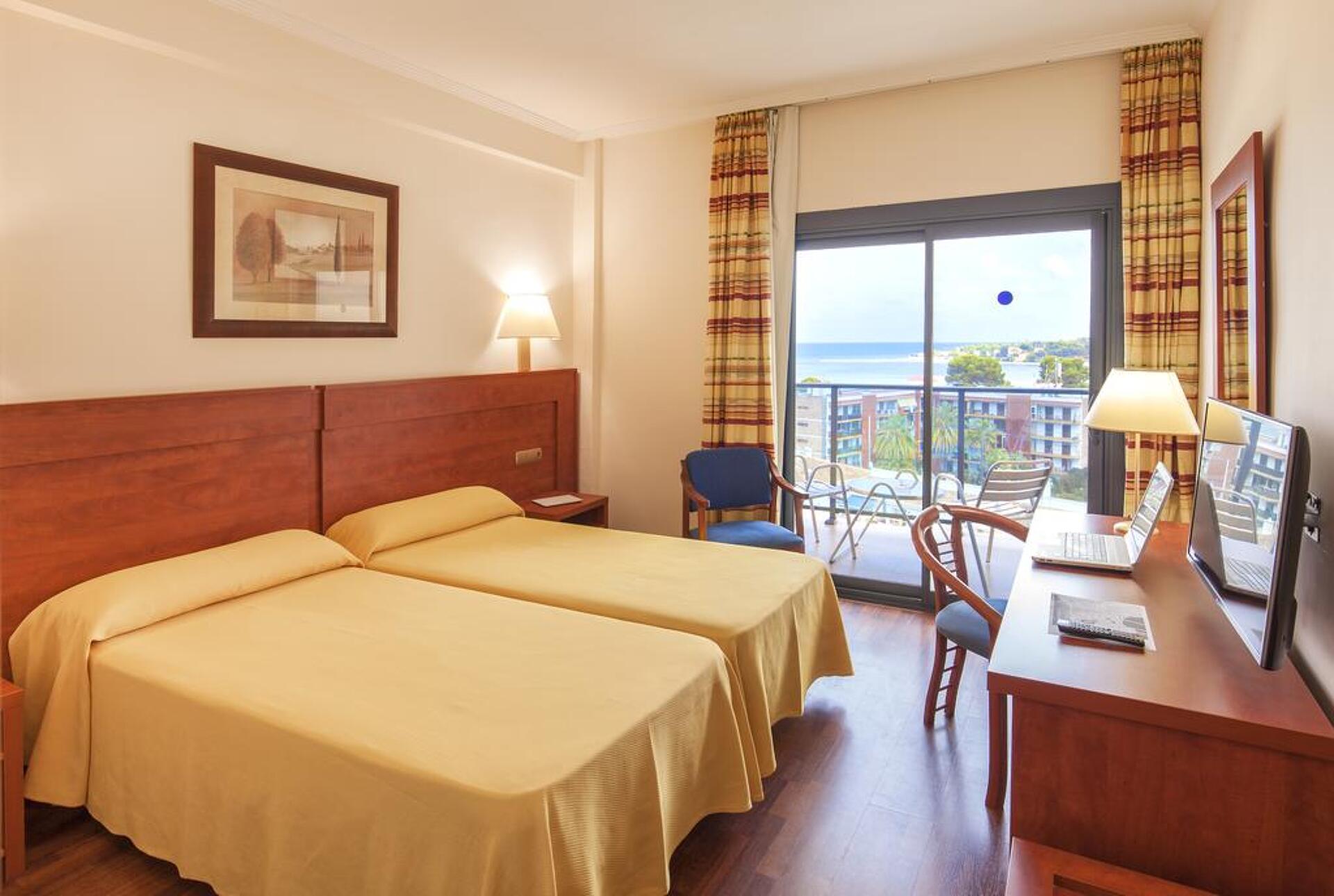 Port Denia Hotel 3* 7