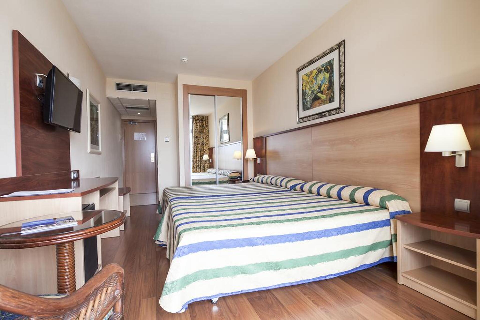 Best Cambrils Hotel 4* 10