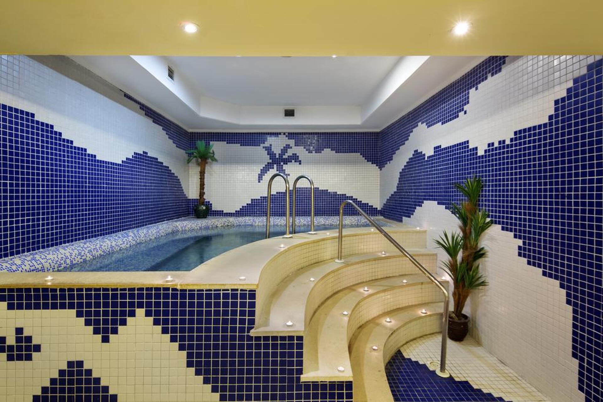 Larissa Sultan's Beach Hotel 18
